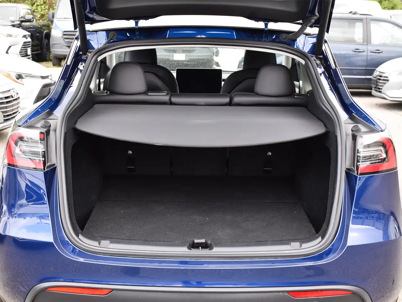 Tesla Model Y снимка Tesla Model Y