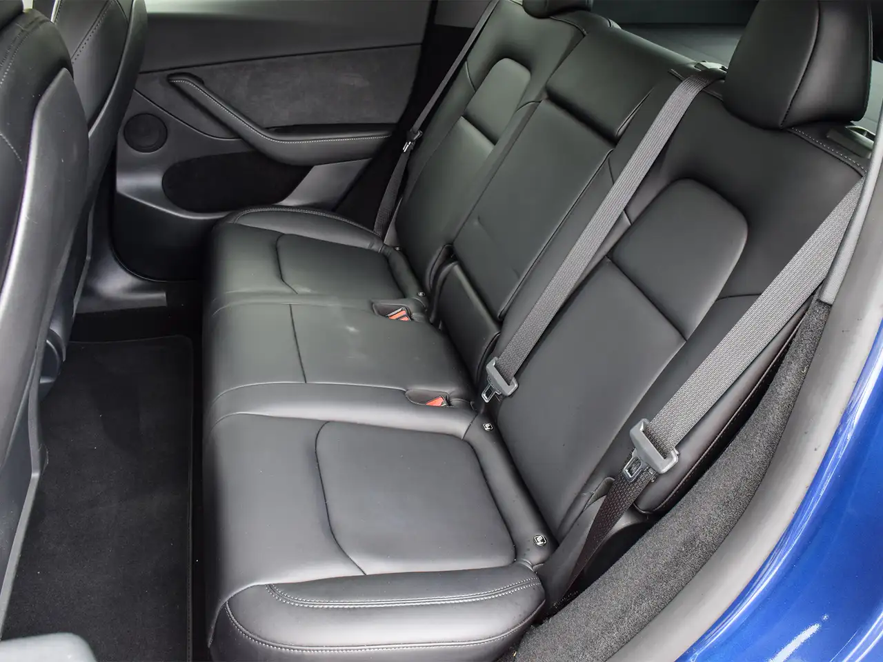 Tesla Model Y снимка Tesla Model Y