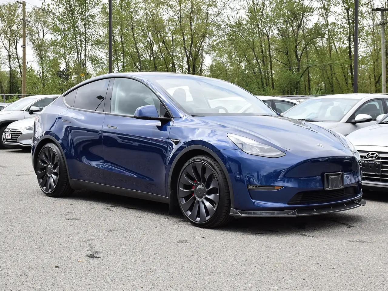 Tesla Model Y снимка Tesla Model Y
