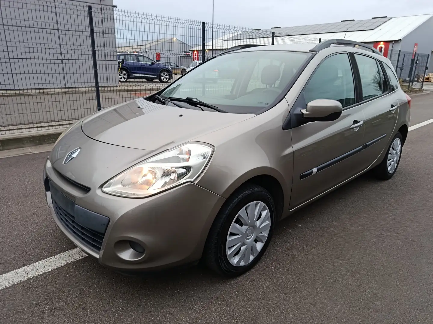 Renault Clio Clio 1.5 dCi Authentique Beige - 1