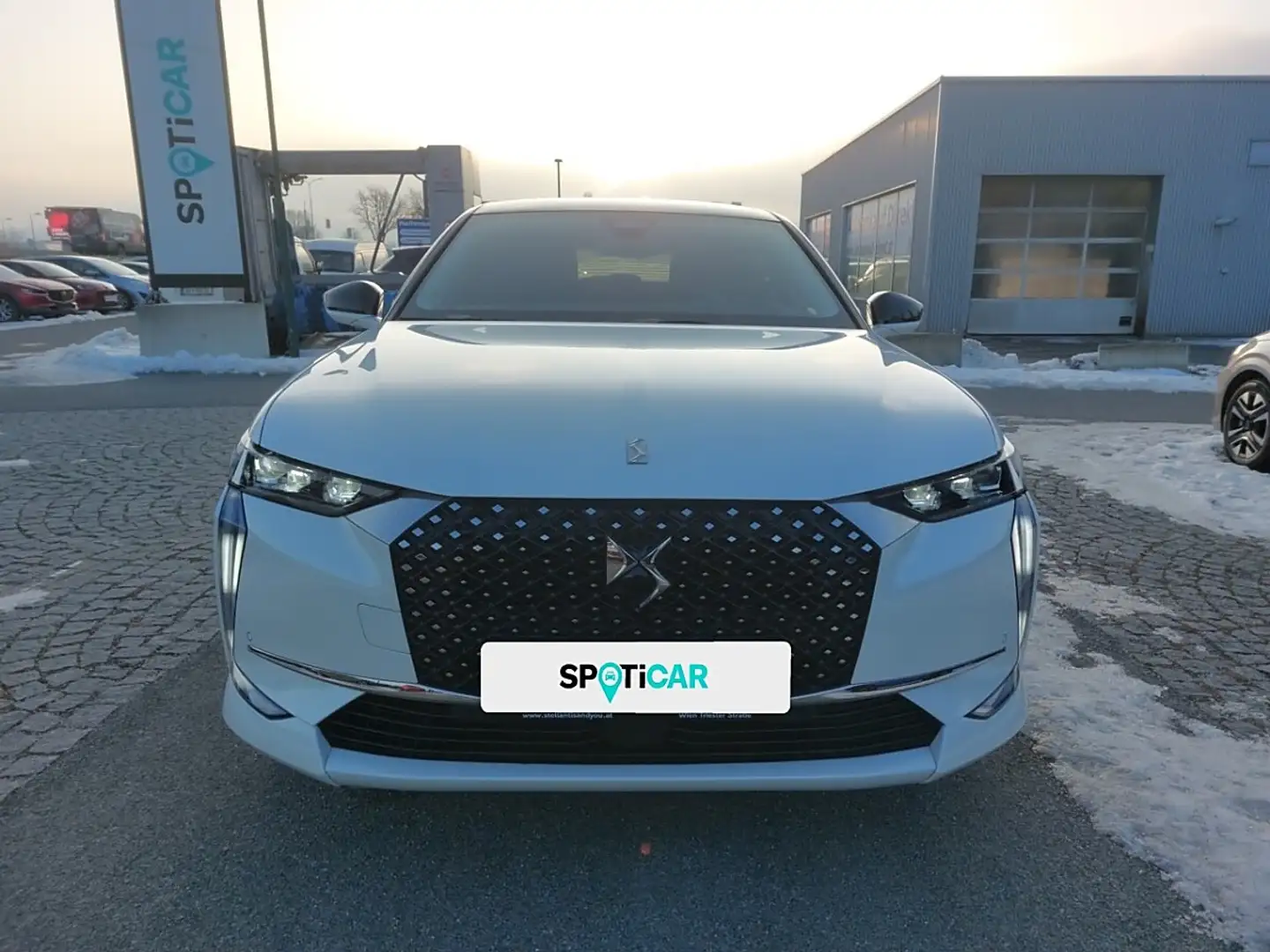 DS Automobiles DS 4 DS4 BlueHDi 130 S&S EAT8 Rivoli Weiß - 2