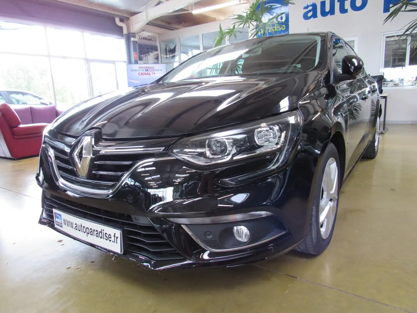 Renault Megane 1.2 TCE 100 BUSINESS - 1