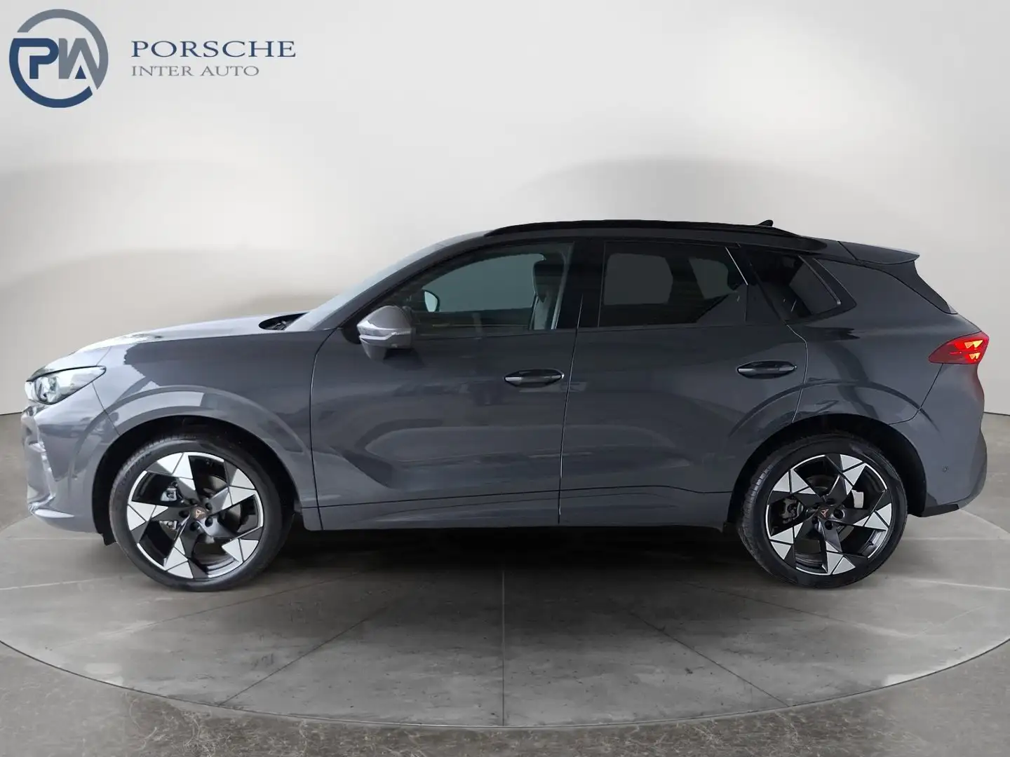 CUPRA Terramar 1.5 e-TSI 150 PS DSG Grau - 2