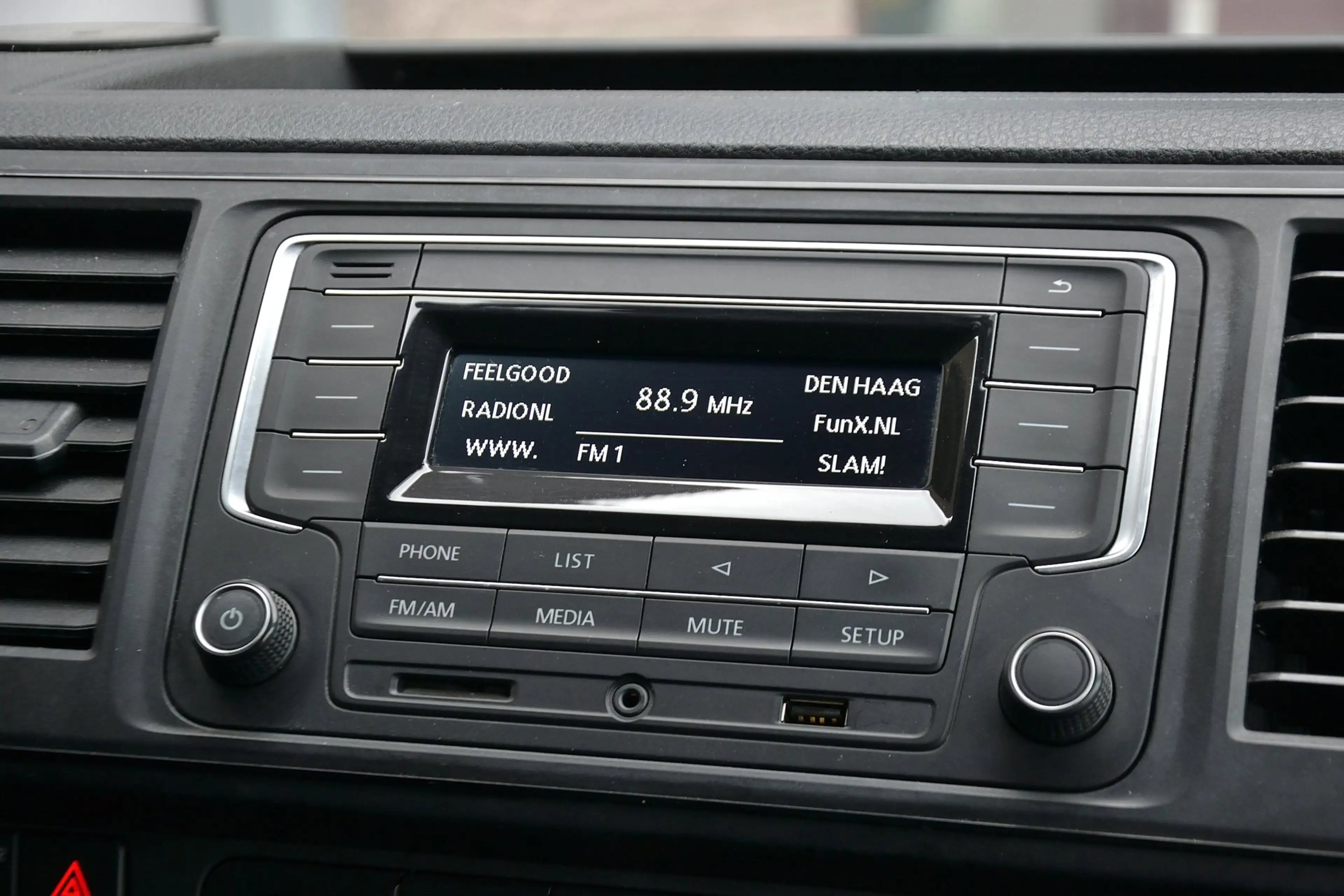 Volkswagen Transporter 2.0 TDI L1H1 Comfortline | Cruise Control | Trekha — photo 11