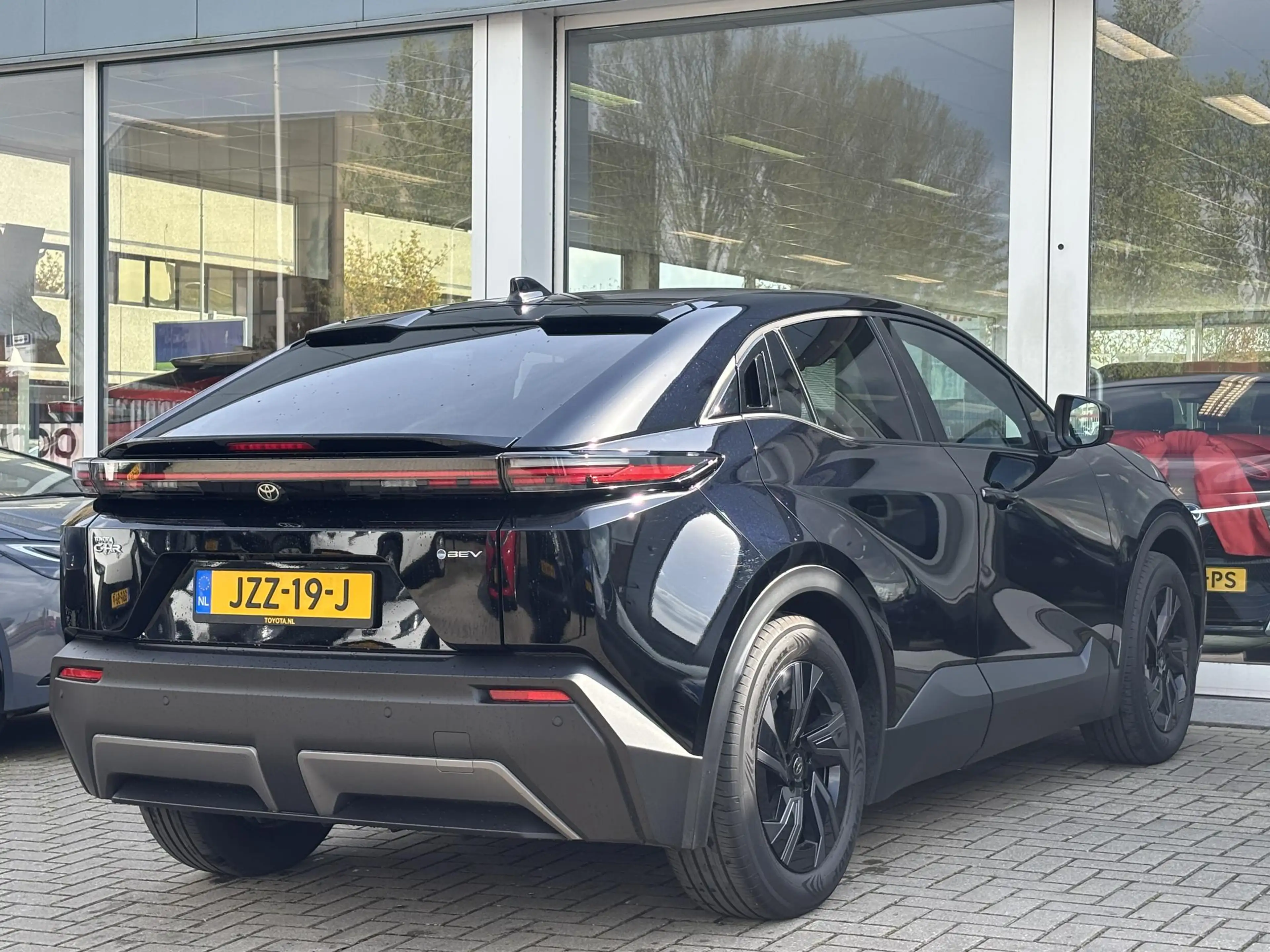Toyota C-HR+ First Edition 77 kWh — photo 6