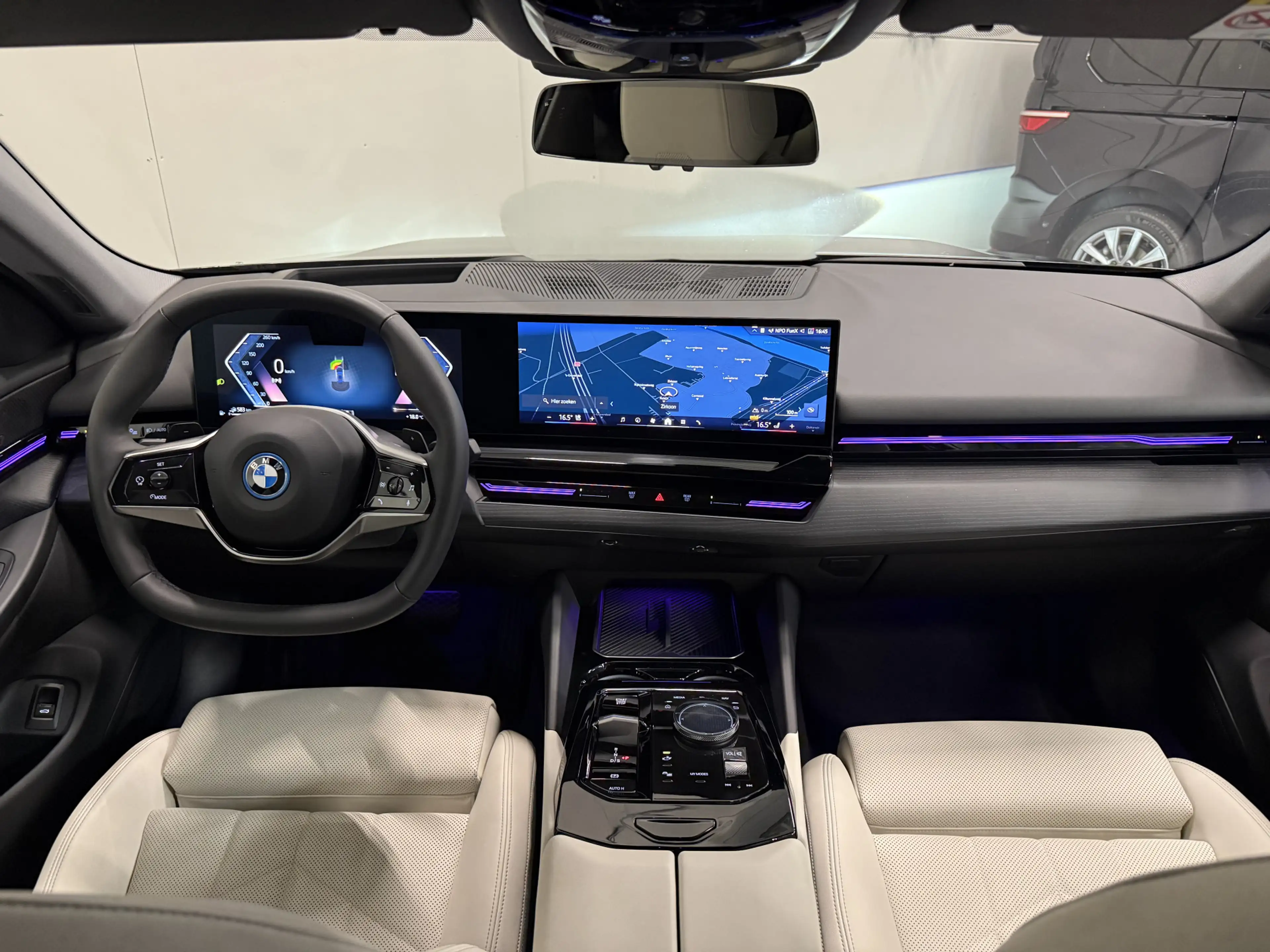 BMW 530 5-serie 530e Edition PANO/H&K/HEAD-UP/LEER-SPORT/C — photo 15