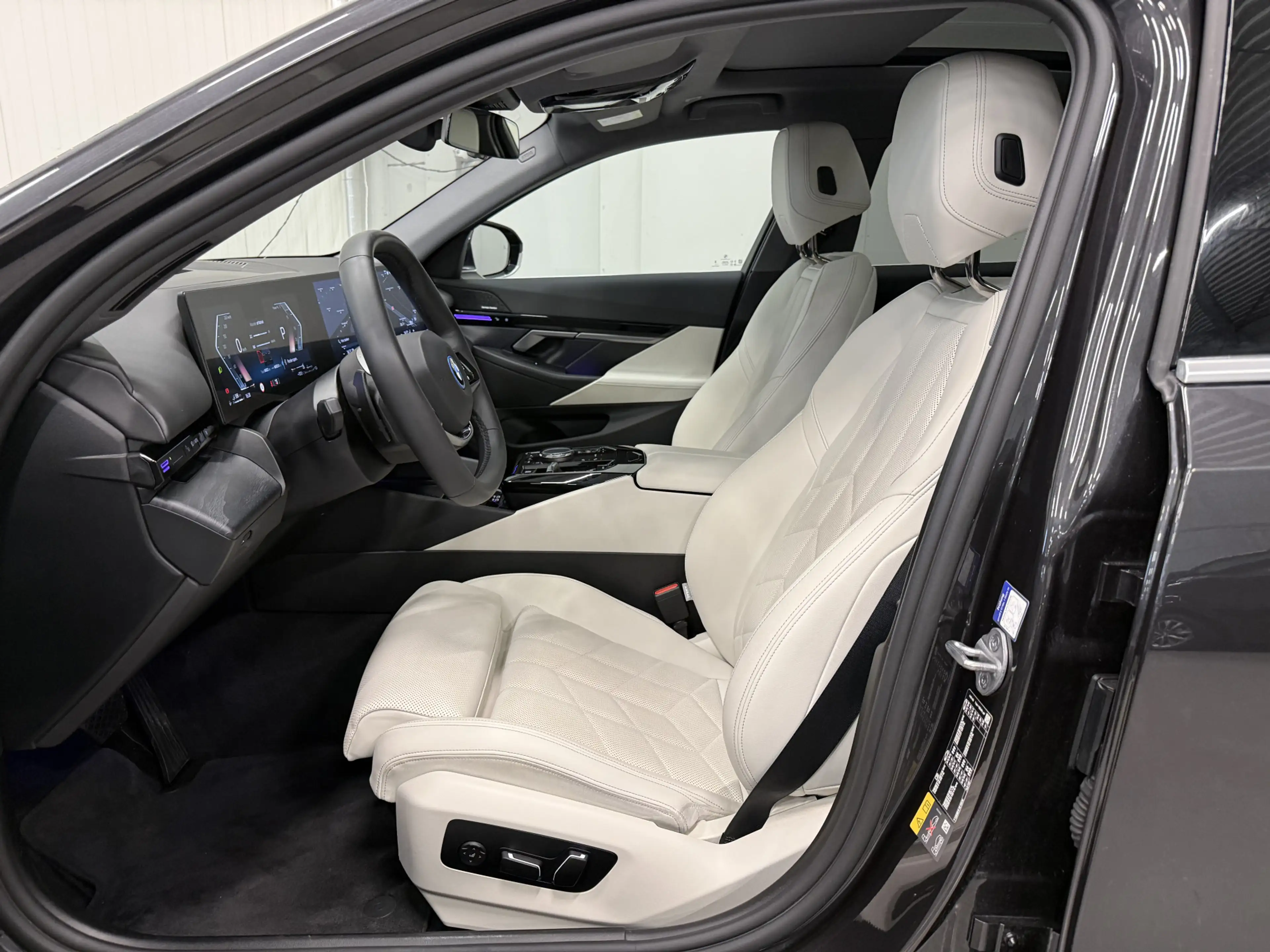 BMW 530 5-serie 530e Edition PANO/H&K/HEAD-UP/LEER-SPORT/C — photo 12