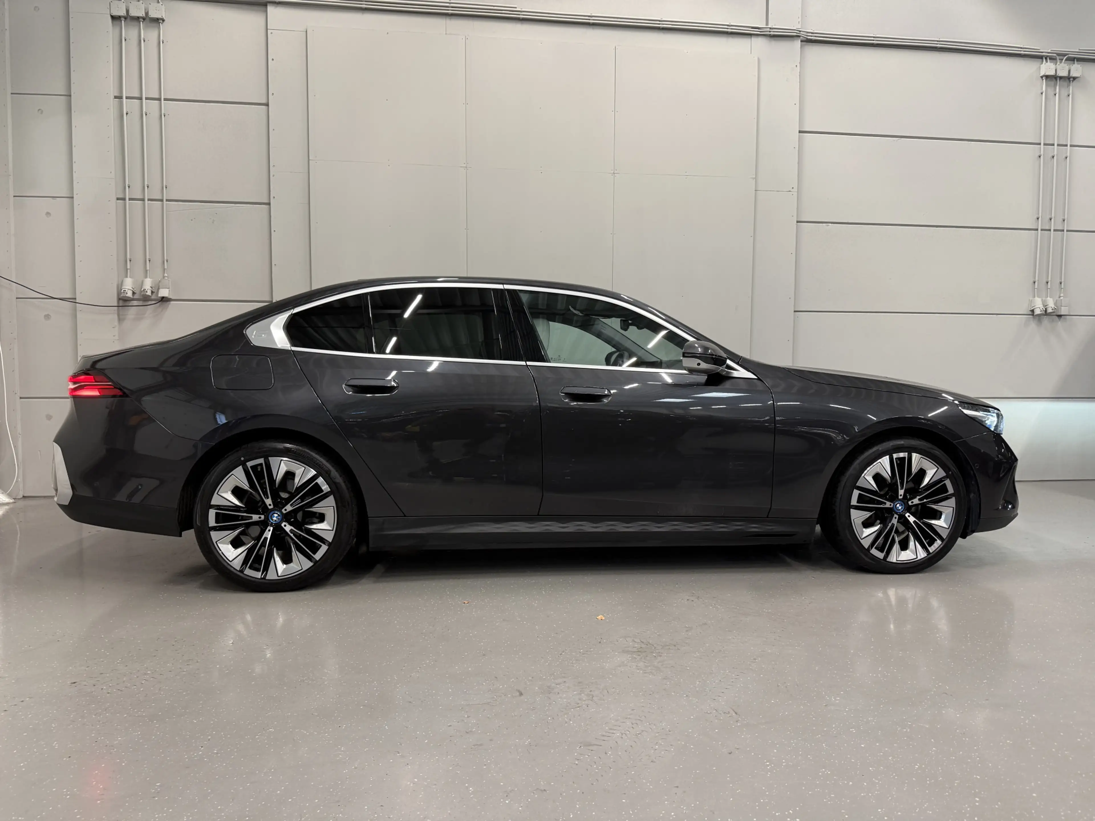 BMW 530 5-serie 530e Edition PANO/H&K/HEAD-UP/LEER-SPORT/C — photo 47