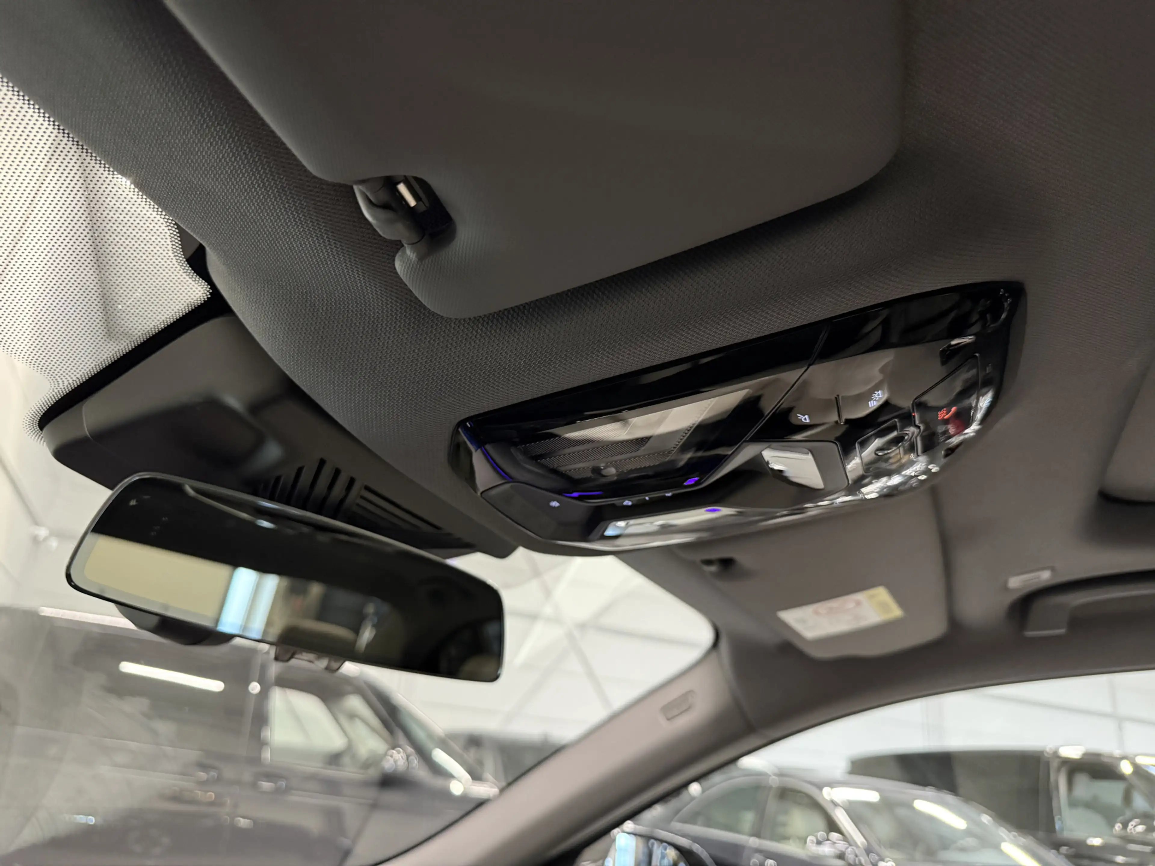 BMW 530 5-serie 530e Edition PANO/H&K/HEAD-UP/LEER-SPORT/C — photo 35