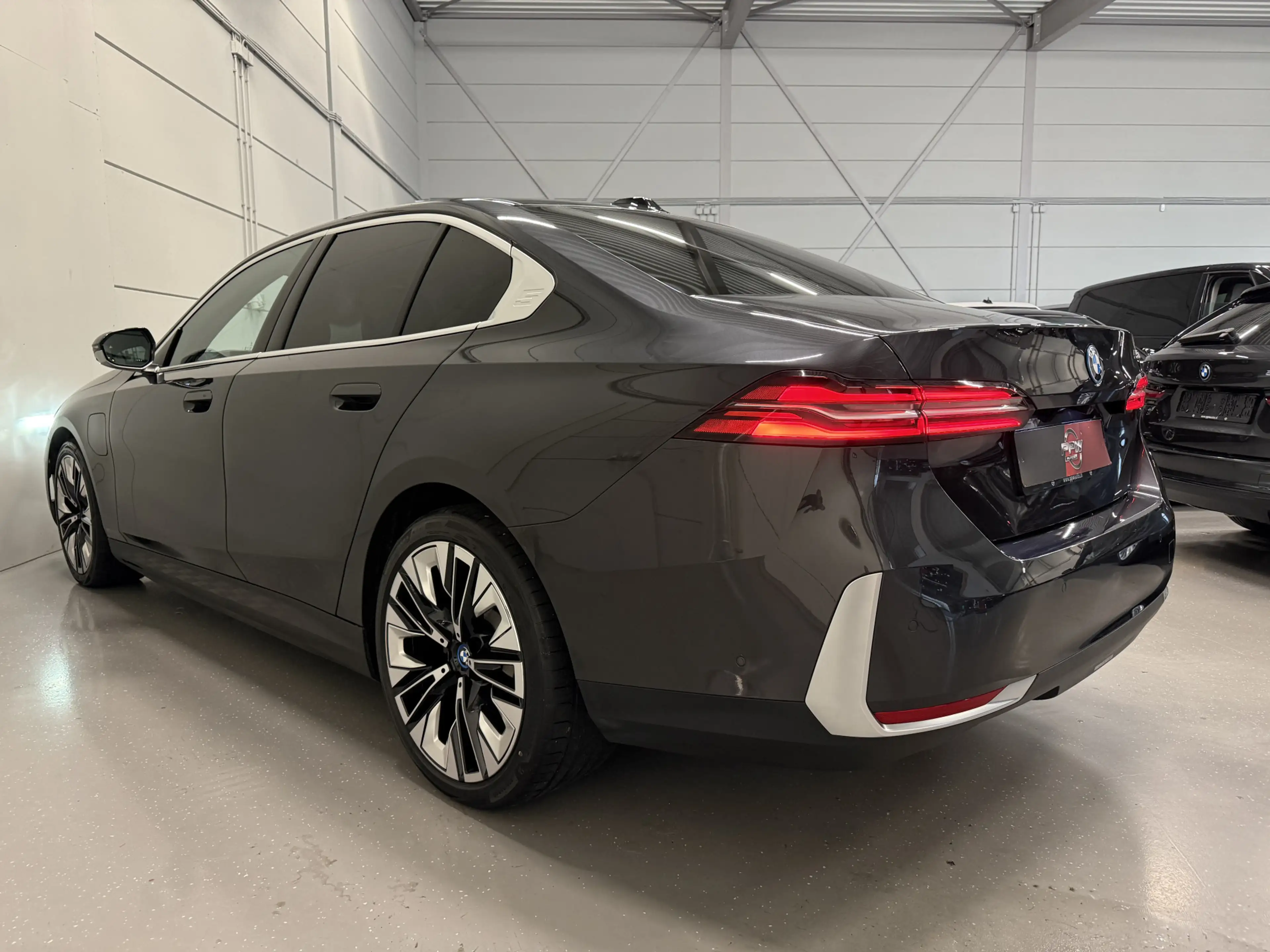 BMW 530 5-serie 530e Edition PANO/H&K/HEAD-UP/LEER-SPORT/C — photo 9