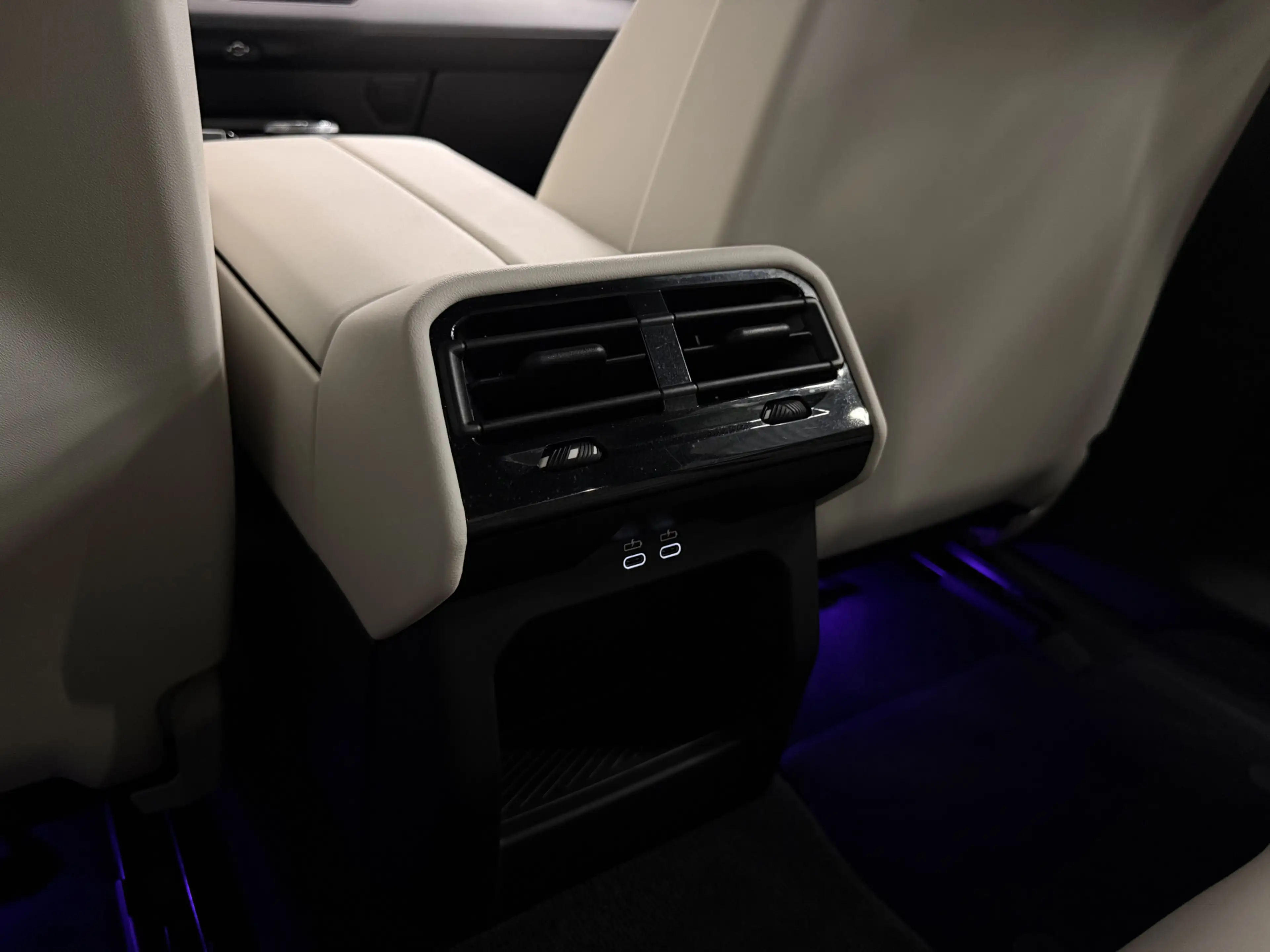 BMW 530 5-serie 530e Edition PANO/H&K/HEAD-UP/LEER-SPORT/C — photo 44