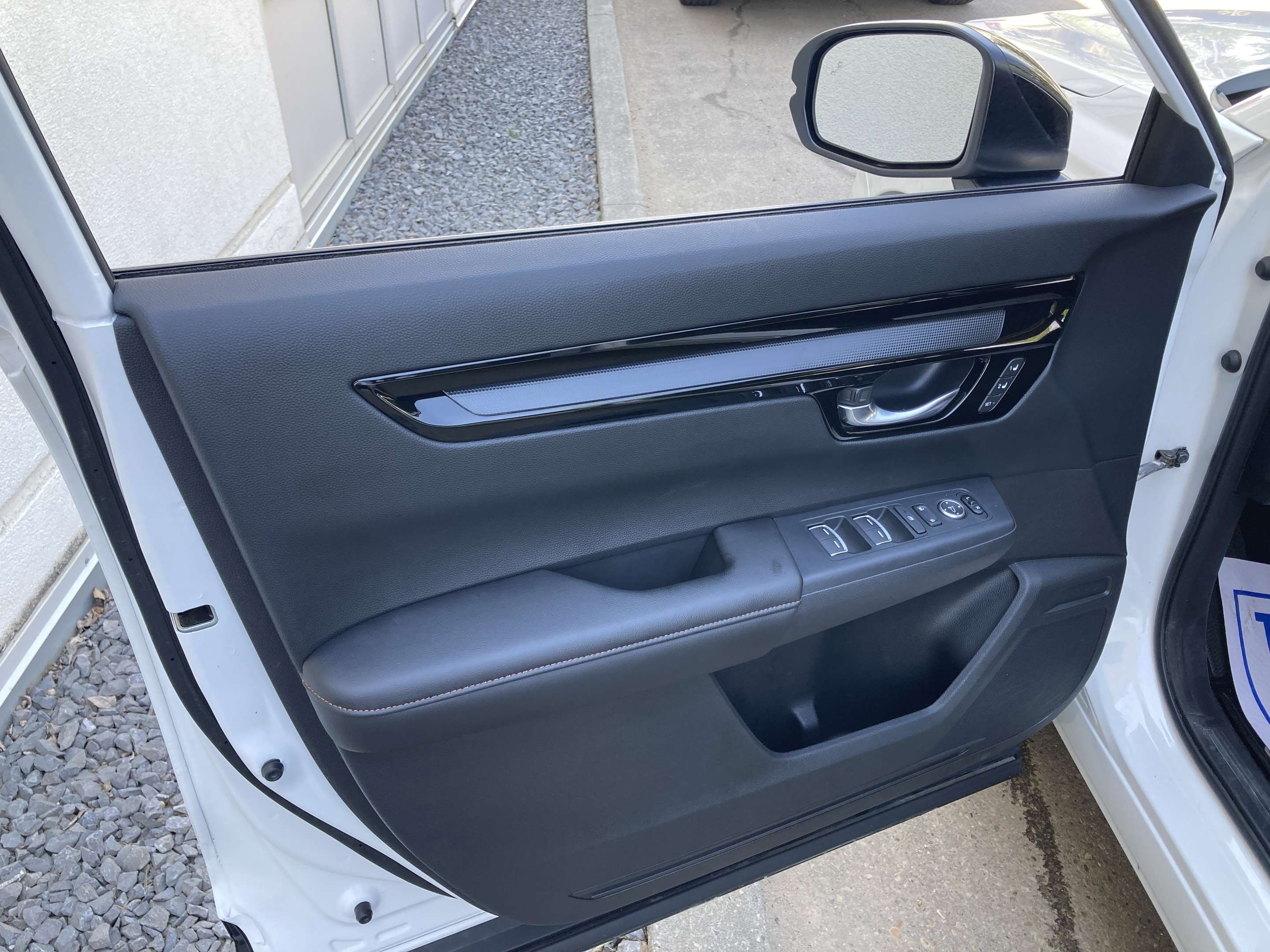 used 2025 Honda CR-V car, priced at $44,900