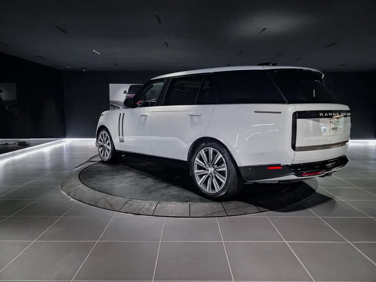 Land Rover Range Rover снимка Land Rover Range Rover