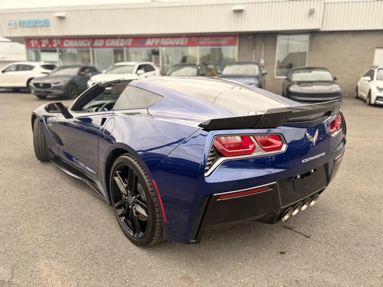 Chevrolet Corvette снимка Chevrolet Corvette