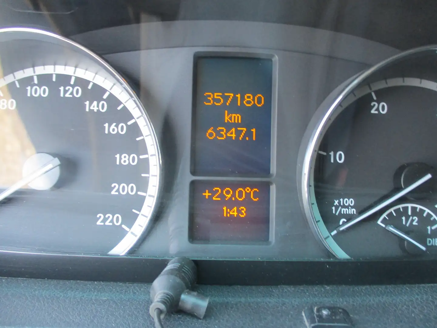 Volkswagen T5 Kombi Kasten Grau - 2