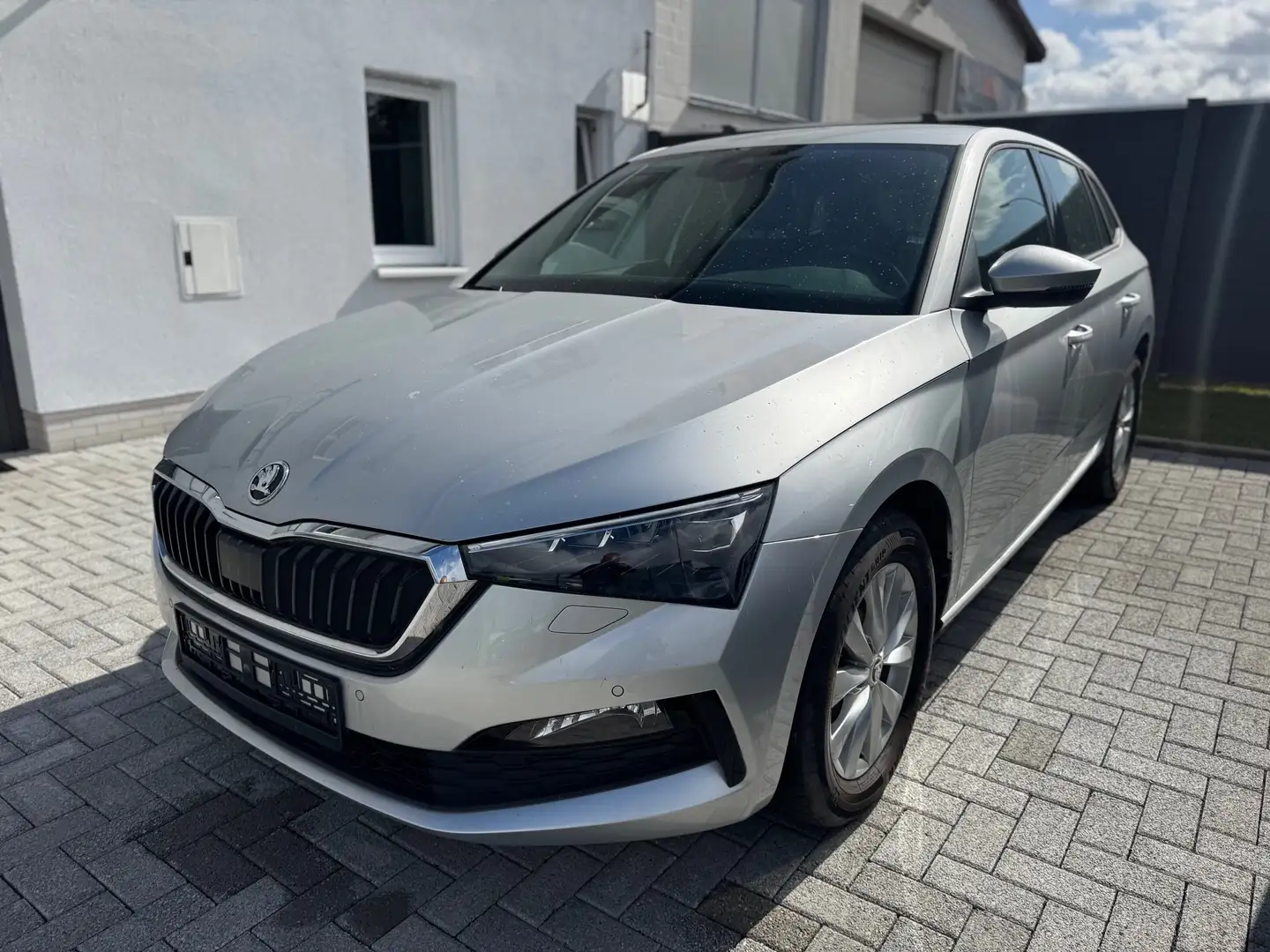 Skoda Scala Style 1,0 TSI LED  6 Gang 13Tkm Grau - 2