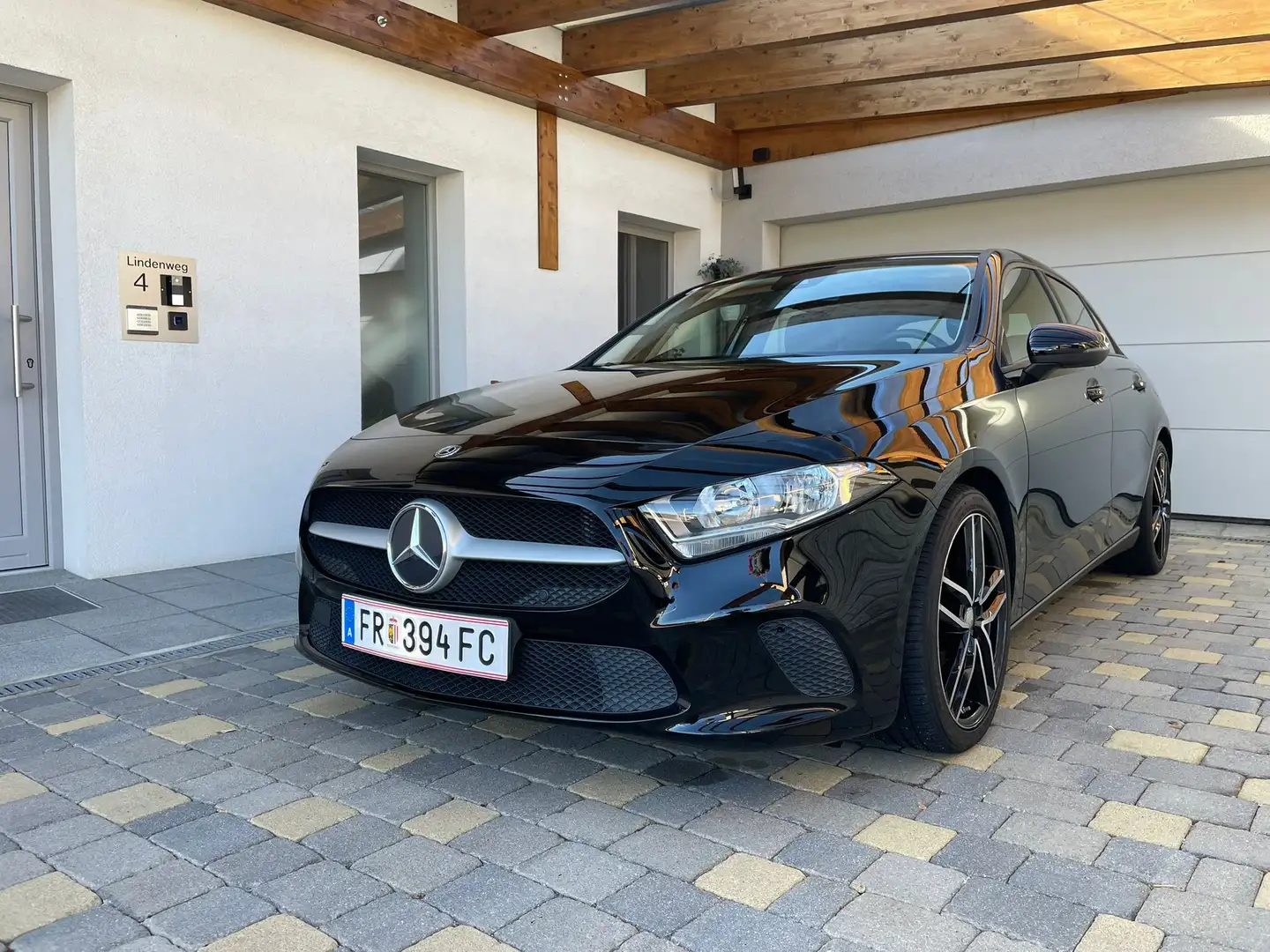 Mercedes-Benz A 180 A 180 d Aut. Schwarz - 1