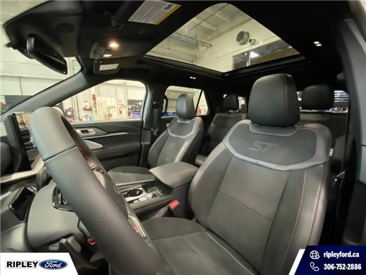 Ford Explorer photo Ford Explorer