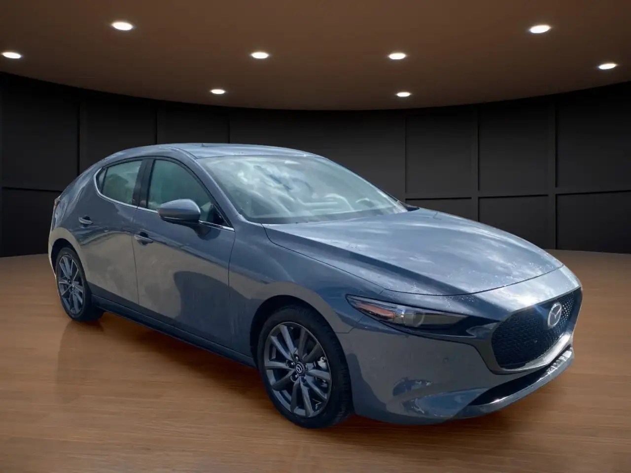 Mazda 3 снимка Mazda 3
