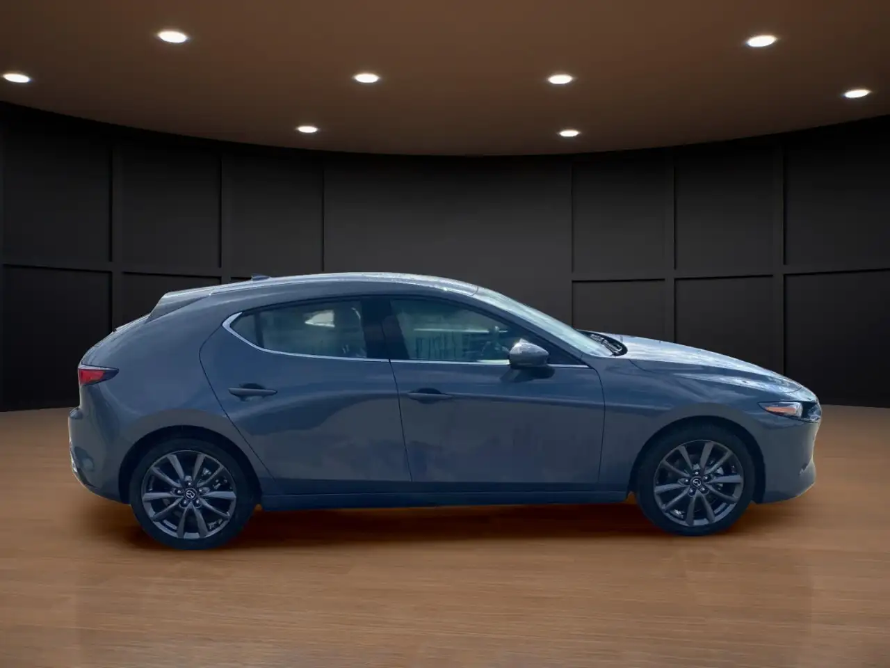 Mazda 3 снимка Mazda 3