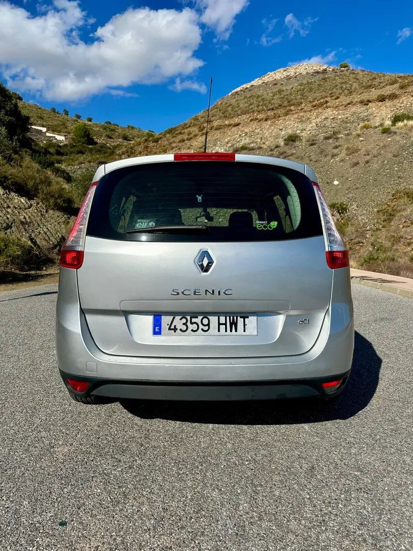 Renault Grand Scenic Energy dCi 110 Start & Stop Dynamique Plateado - 2