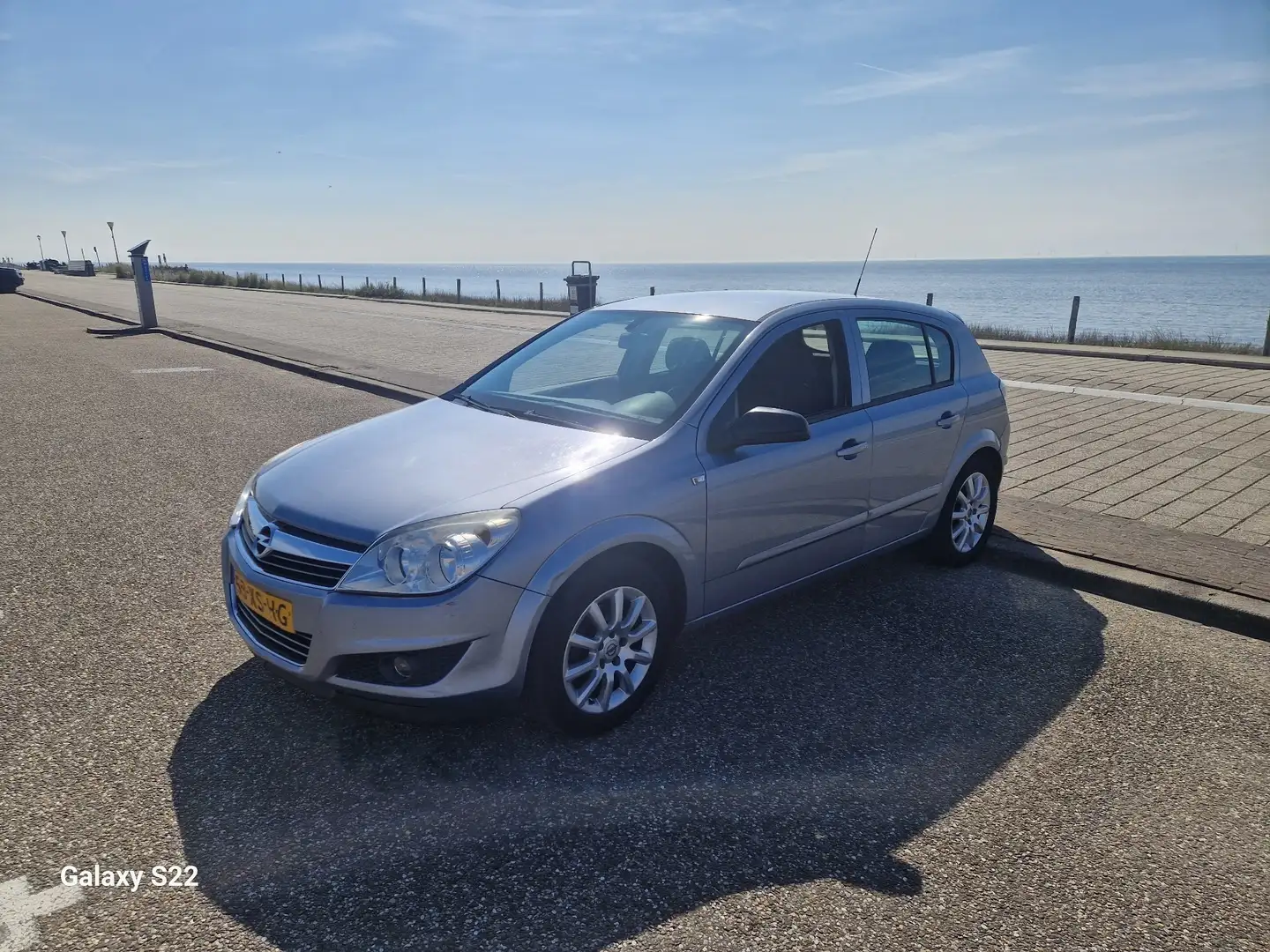 Opel Astra 1.6 Temptation Grijs - 1