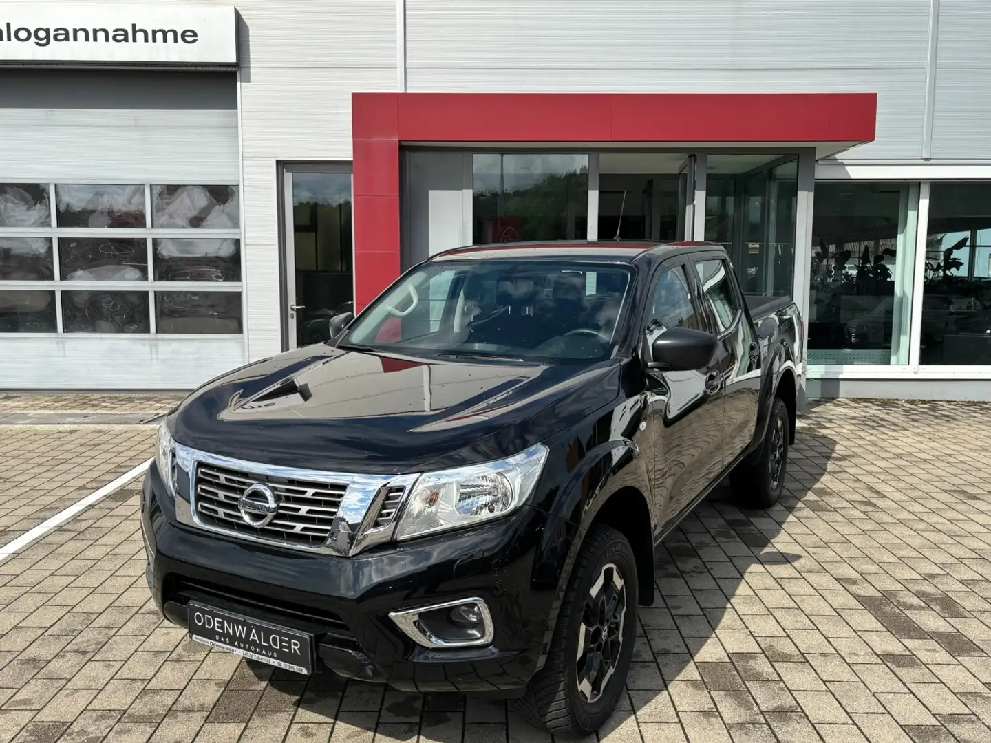 Nissan Navara 2.3DCI Acenta Double Cab Autom. AHK Schwarz - 1
