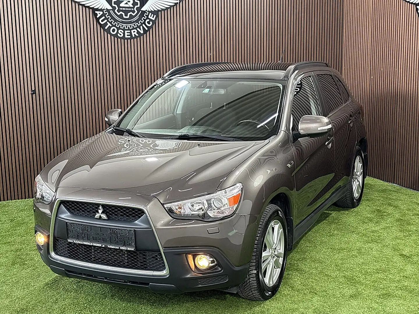 Mitsubishi ASX 1,8 DI-D LP 4WD Intense *NUR 111T KM* *VOLLES S... Braun - 2