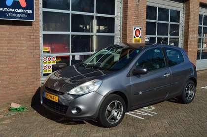 Renault Clio Airco, Lichtmetalen velgen, E 1.2 Collection