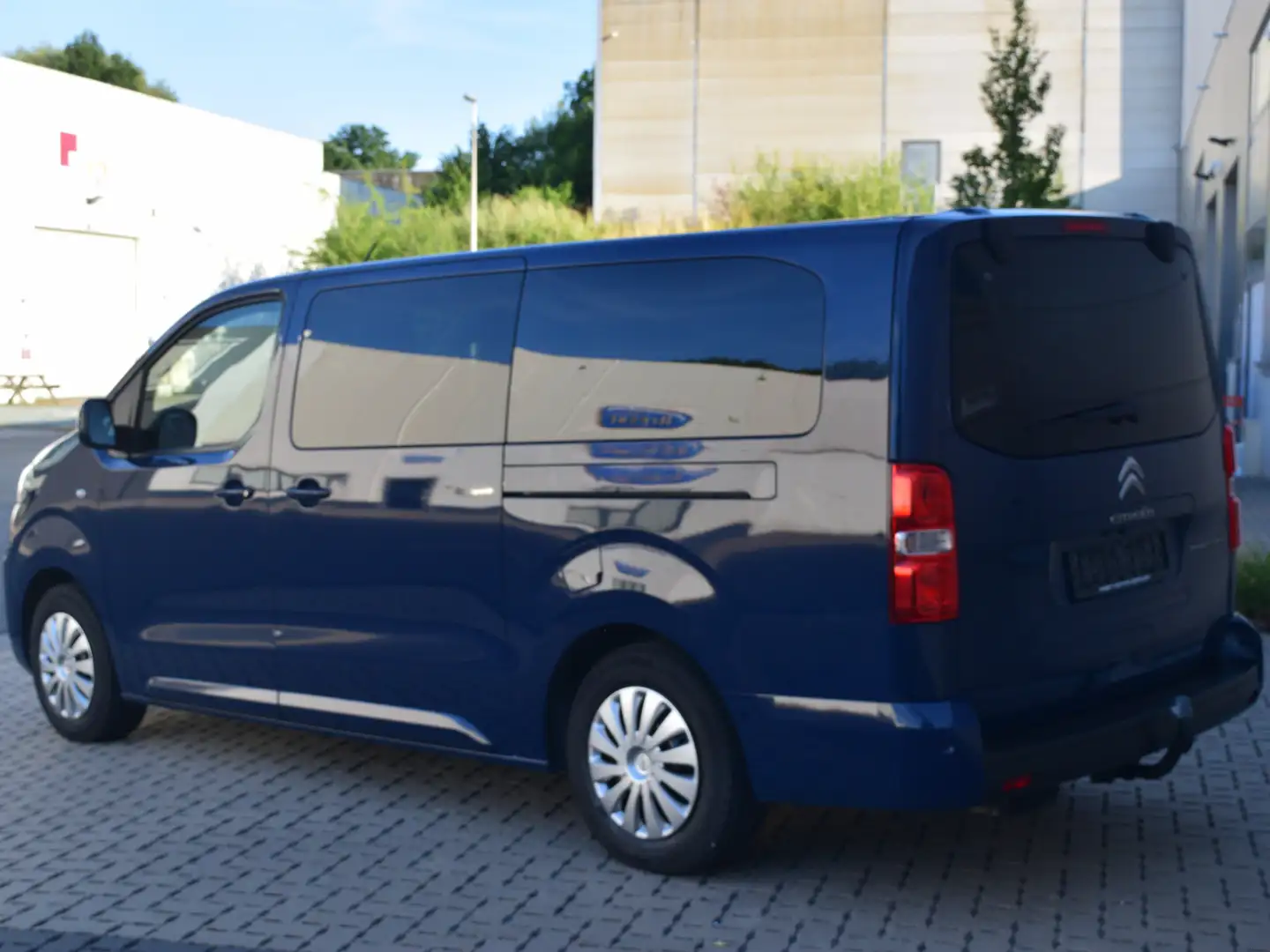 Citroen Spacetourer Jumpy 2.0 BlueHDi XL Feel Bleu - 2