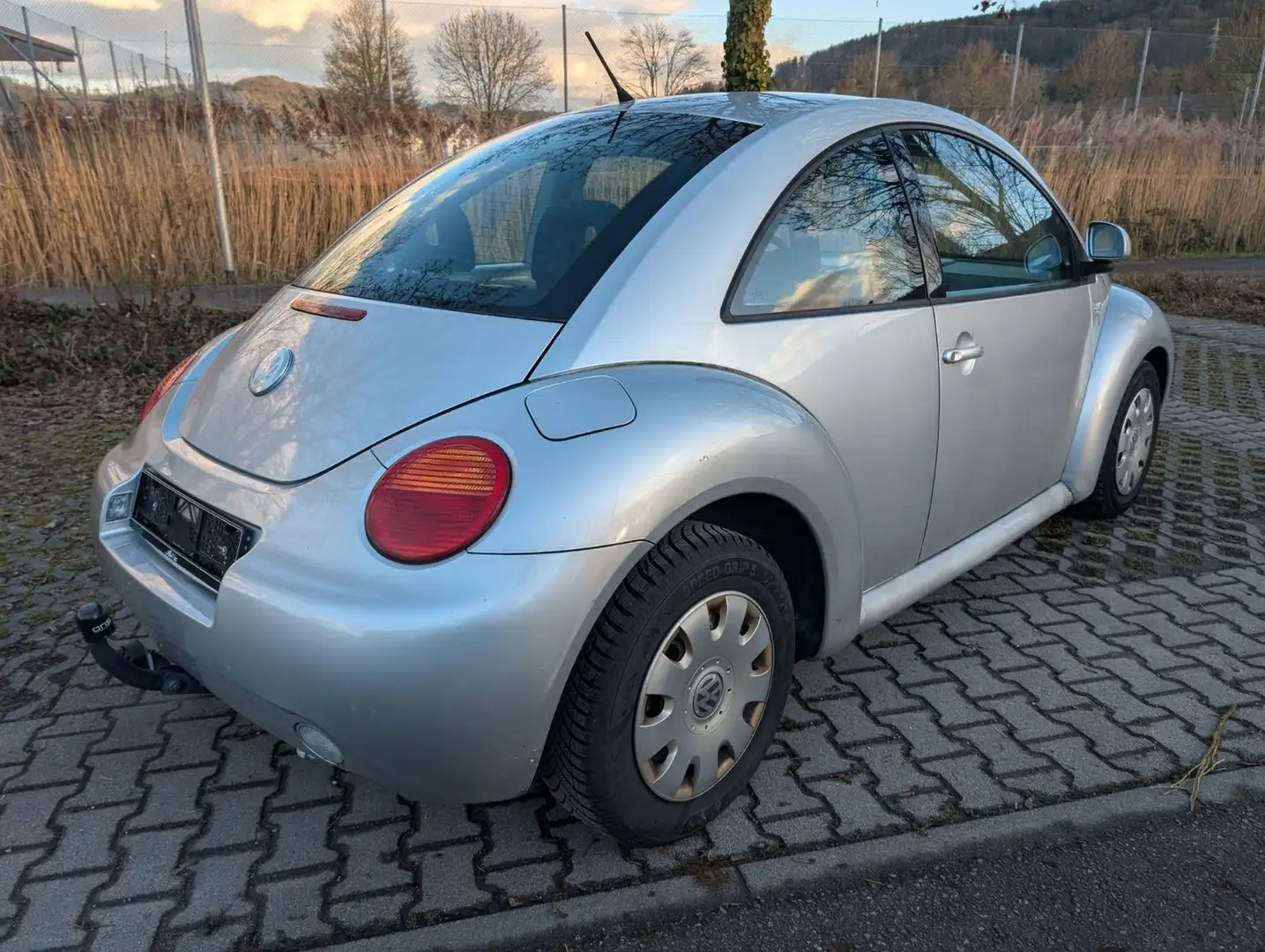 Volkswagen New Beetle 1.9TDI ALH Klima TüV 10.2026 Silber - 2