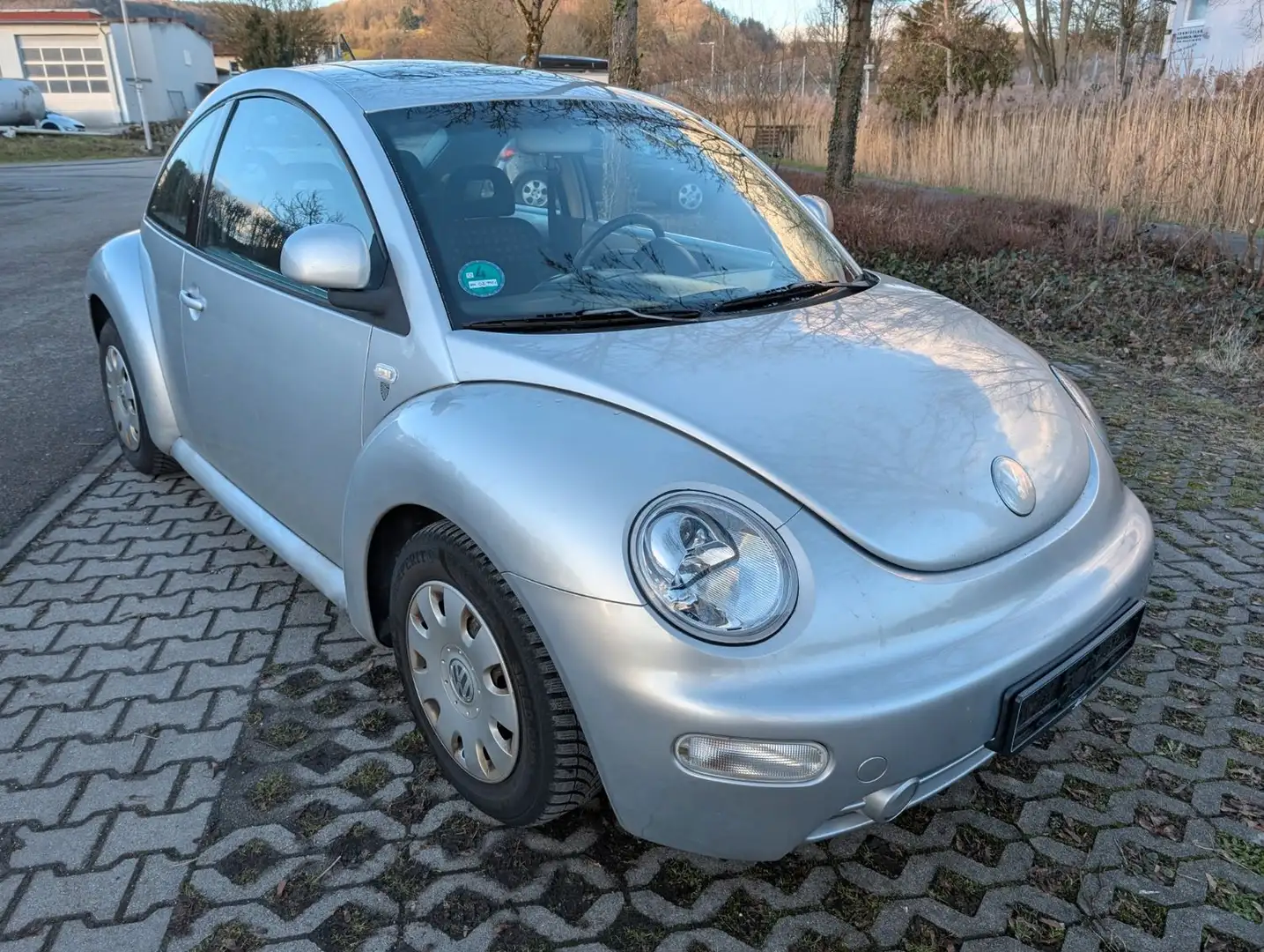 Volkswagen New Beetle 1.9TDI ALH Klima TüV 10.2026 Silber - 1