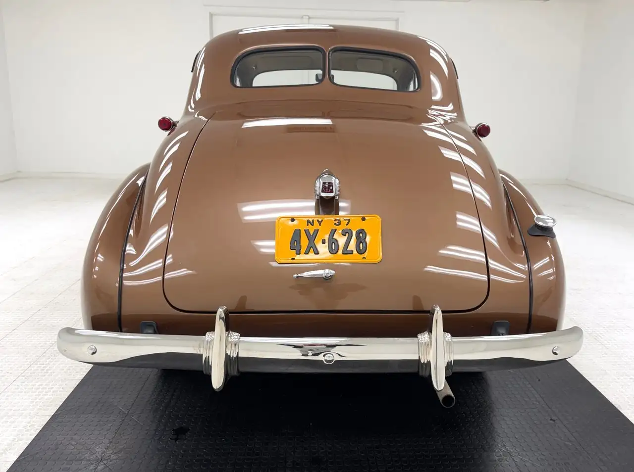 Oldsmobile F37 6 Business Coupe, foto 4