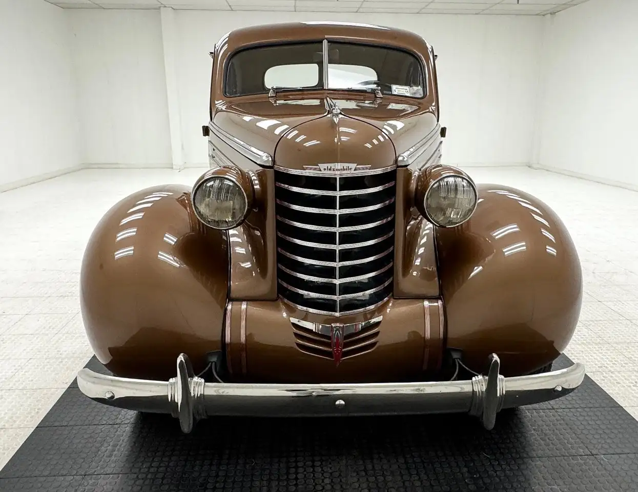 Oldsmobile F37 6 Business Coupe, foto 8