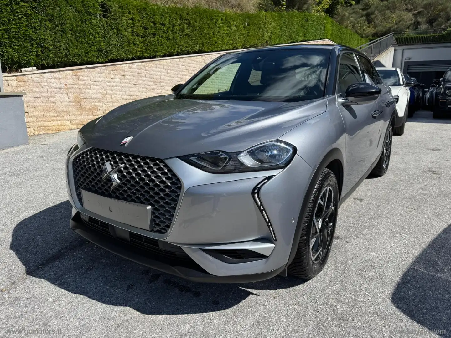 DS Automobiles DS 3 Crossback E-Tense Grand Chic Grijs - 1