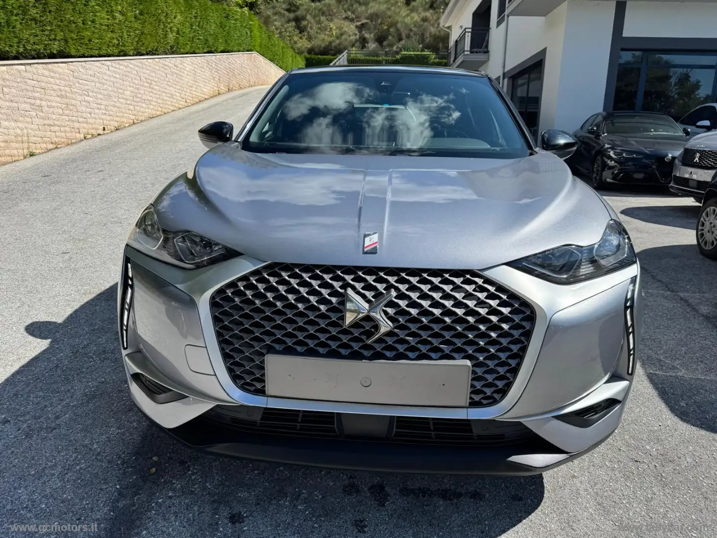 DS Automobiles DS 3 Crossback E-Tense Grand Chic Grijs - 2
