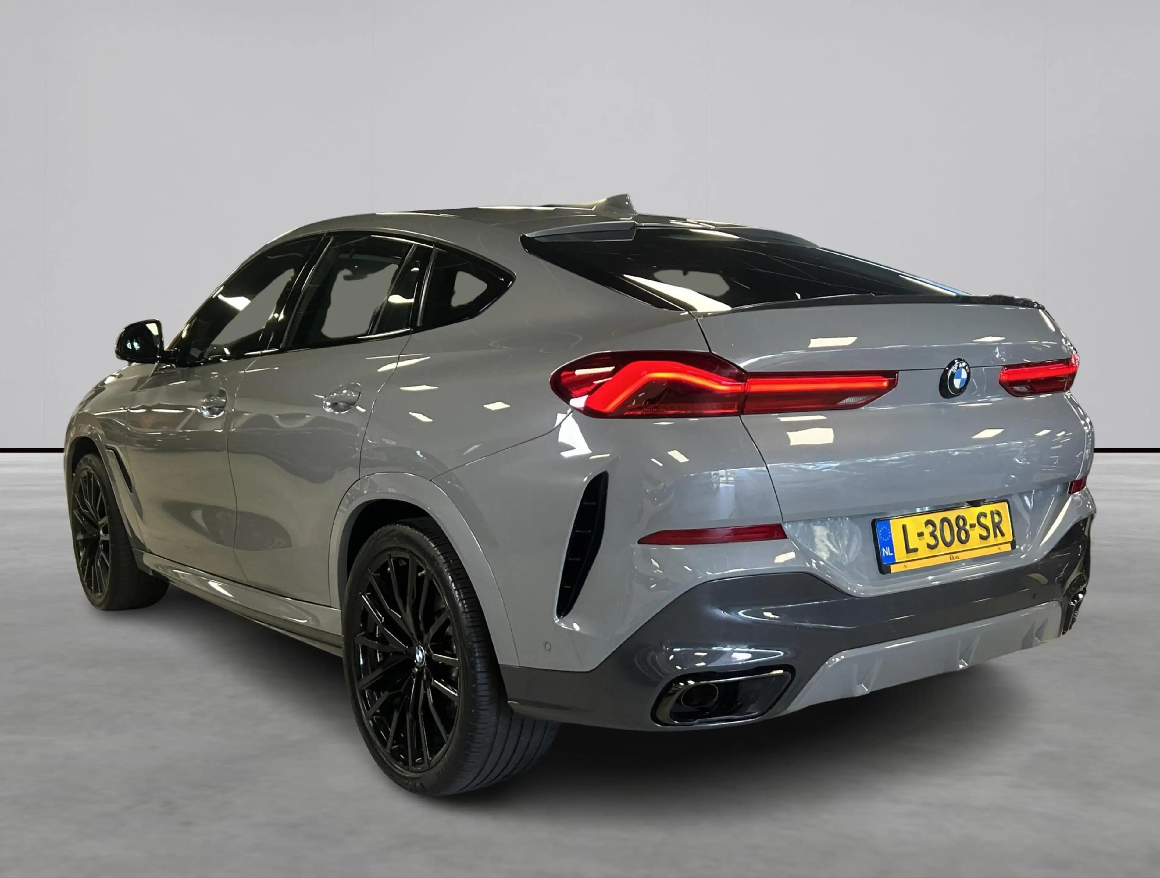 BMW X6 xDrive40i High Executive — photo 3