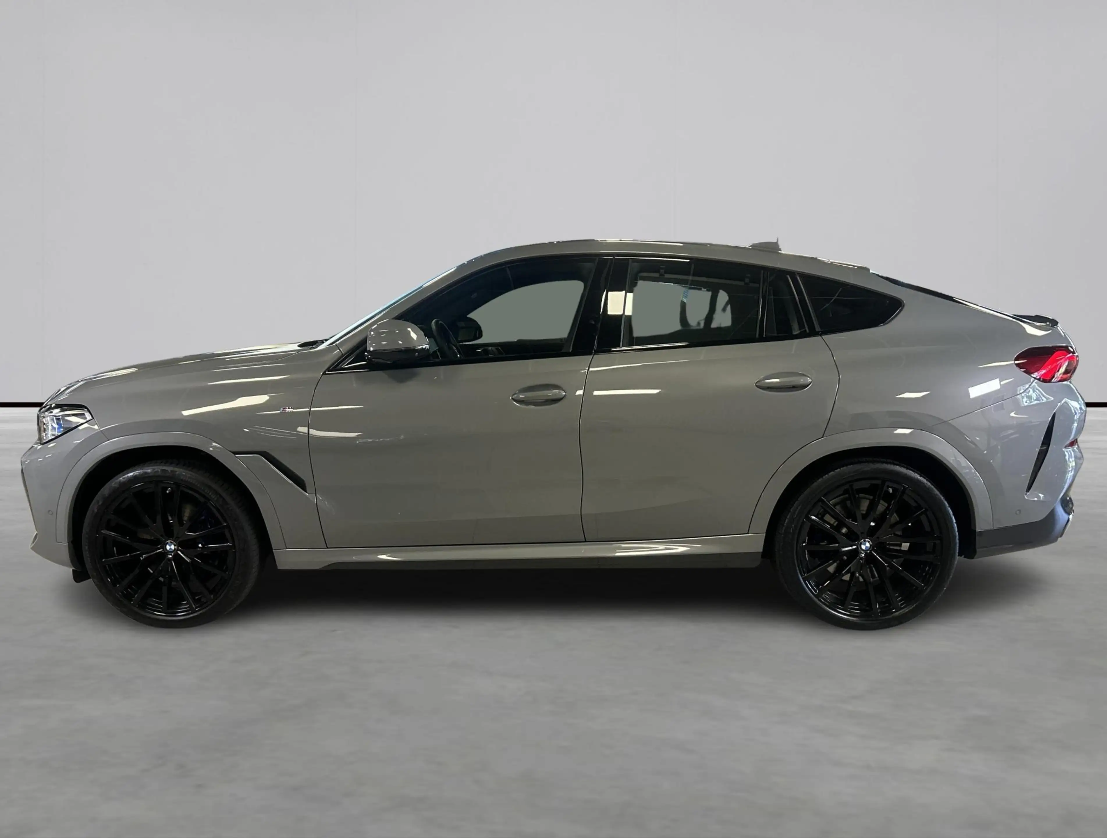 BMW X6 xDrive40i High Executive — photo 2