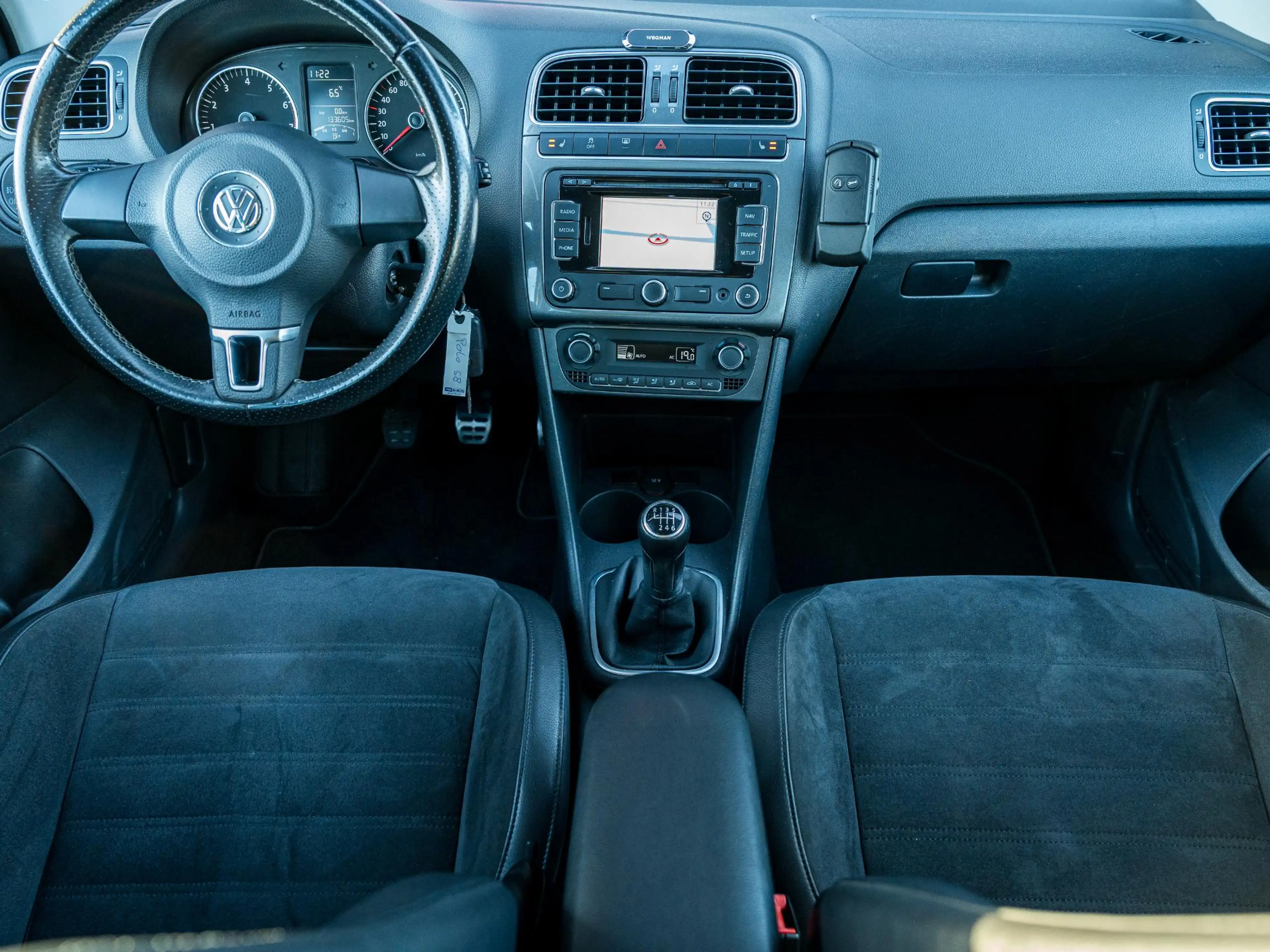Volkswagen Polo Cross 1.2 TSI | Trekhaak | Origineel NL | Navigatie | St — photo 2