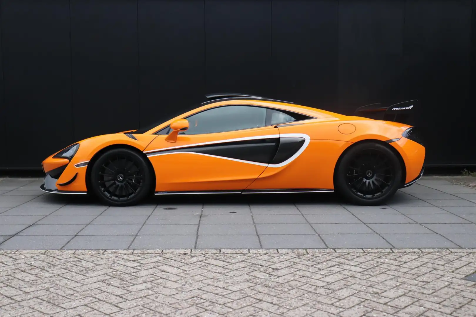 McLaren 620R Mclaren coupe 620R 3.8 V8 | R-PACK | ROOFSCOOP | L Orange - 2