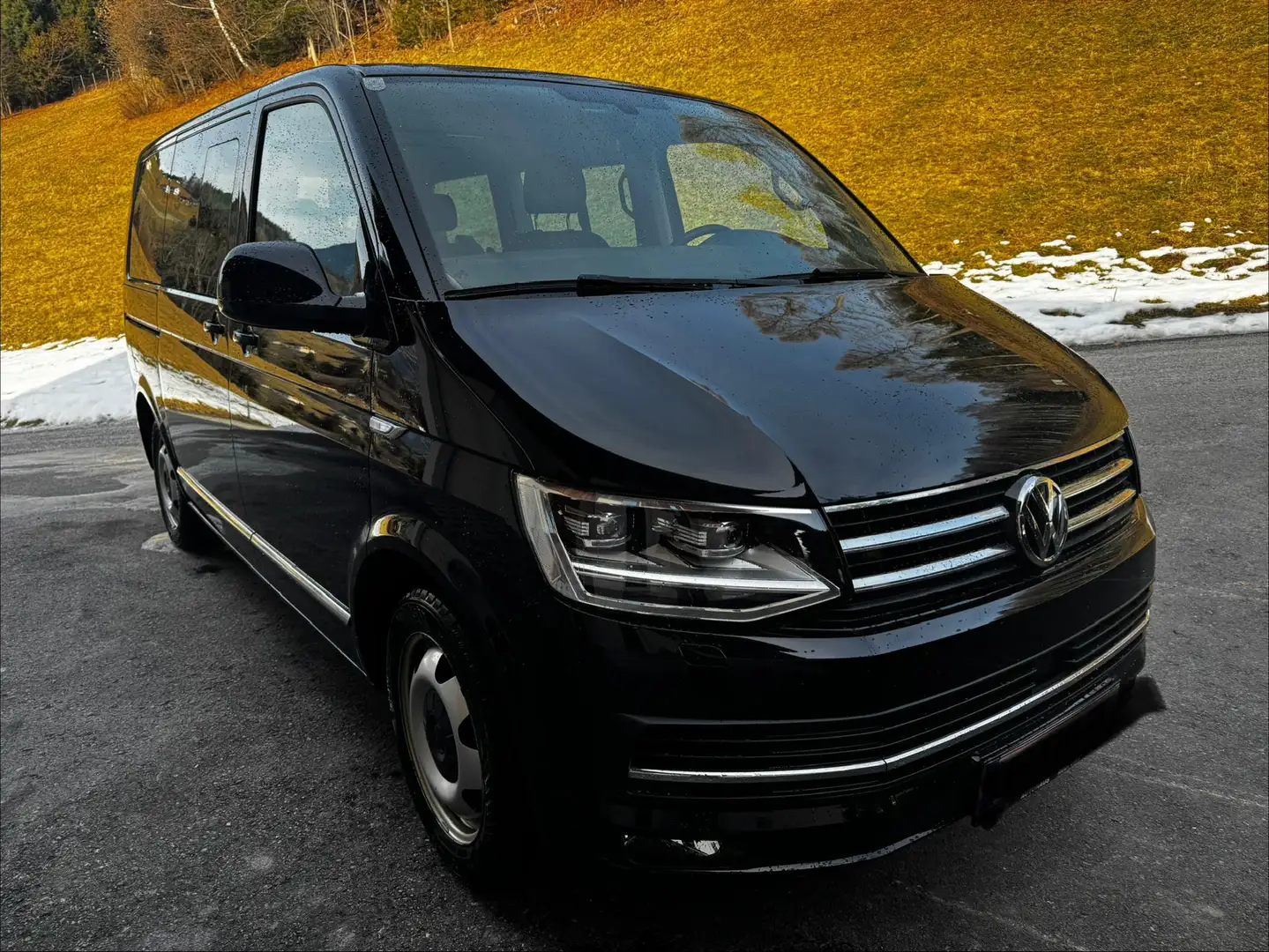 Volkswagen T6 Multivan Multivan Highline 2,0 TDI 4Motion BMT DSG Highline Schwarz - 1