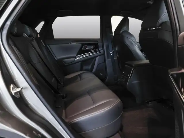 Toyota BZ4X view 4