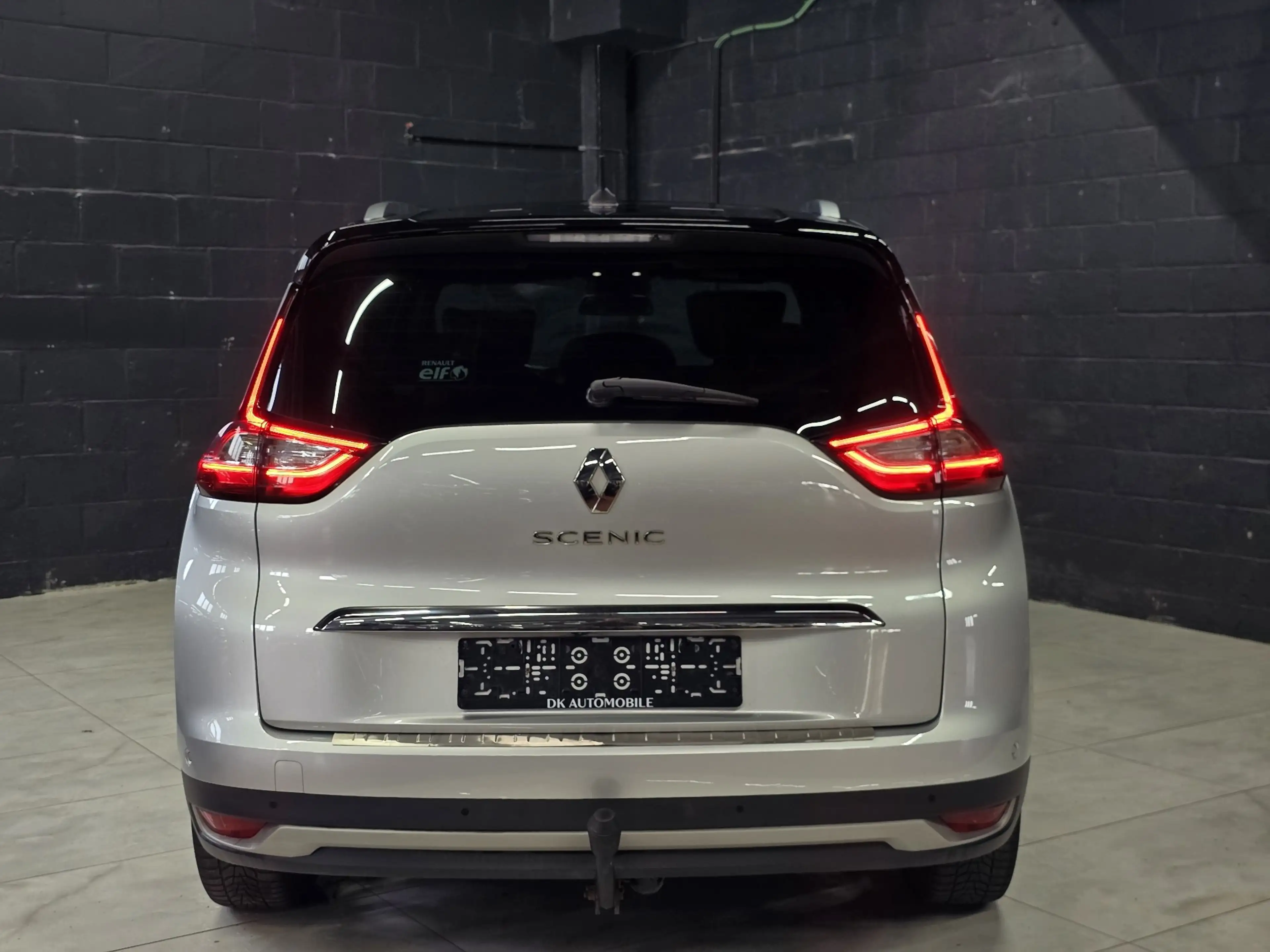 Renault Grand Scenic 1.7dCi Black Edition EDC * 1er prop * Garantie * — photo 3