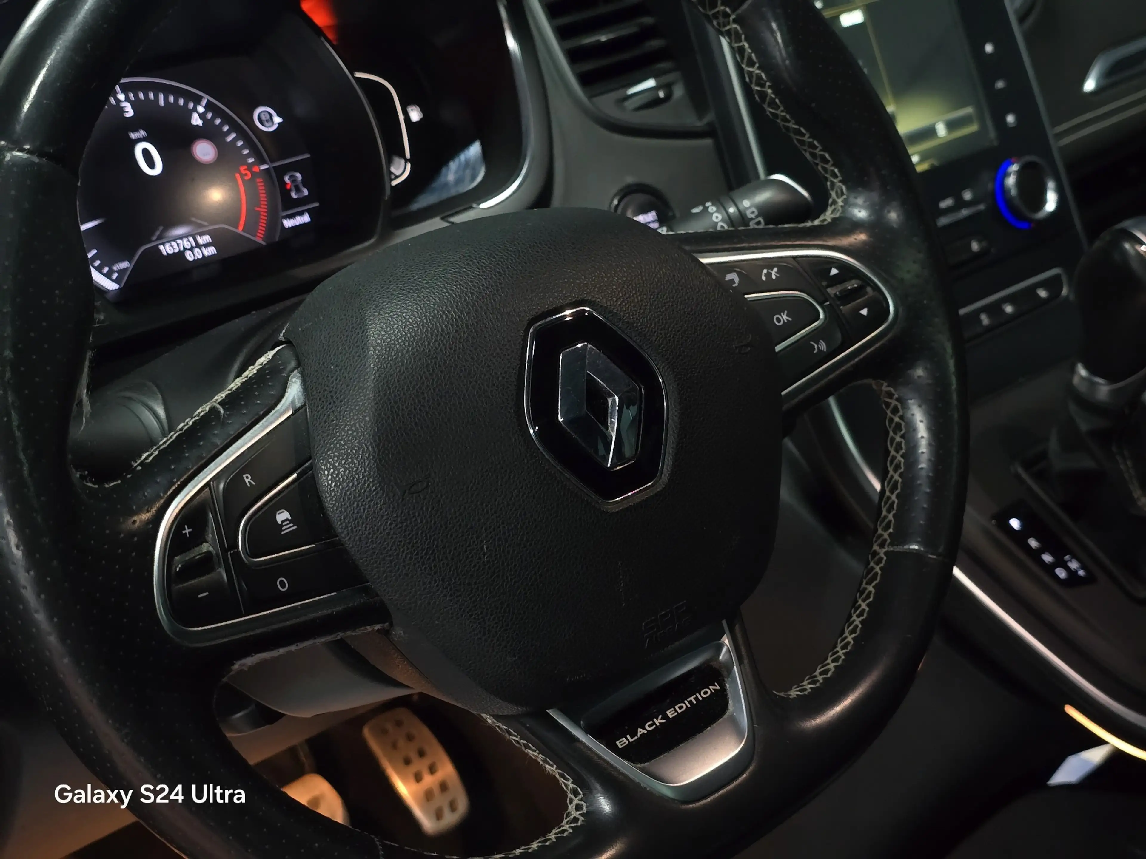 Renault Grand Scenic 1.7dCi Black Edition EDC * 1er prop * Garantie * — photo 9