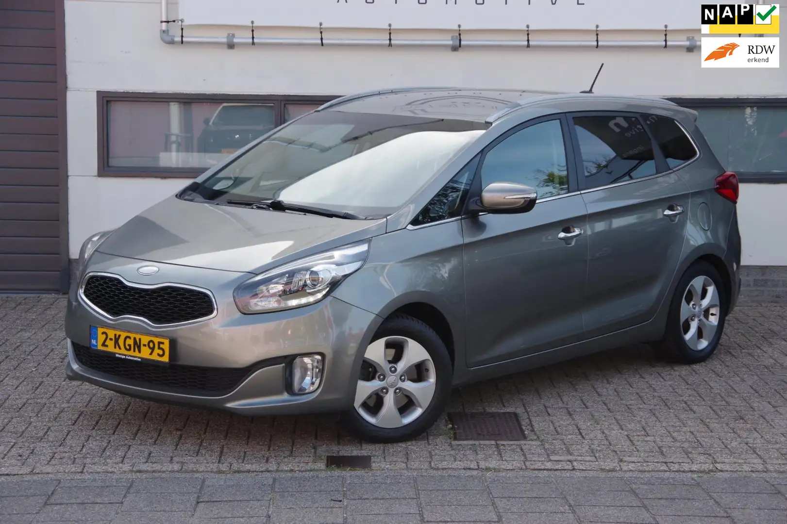 Kia Carens 1.6 GDi Business Pack Gris - 1