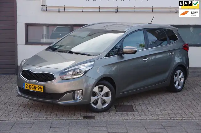Kia Carens 1.6 GDi Business Pack