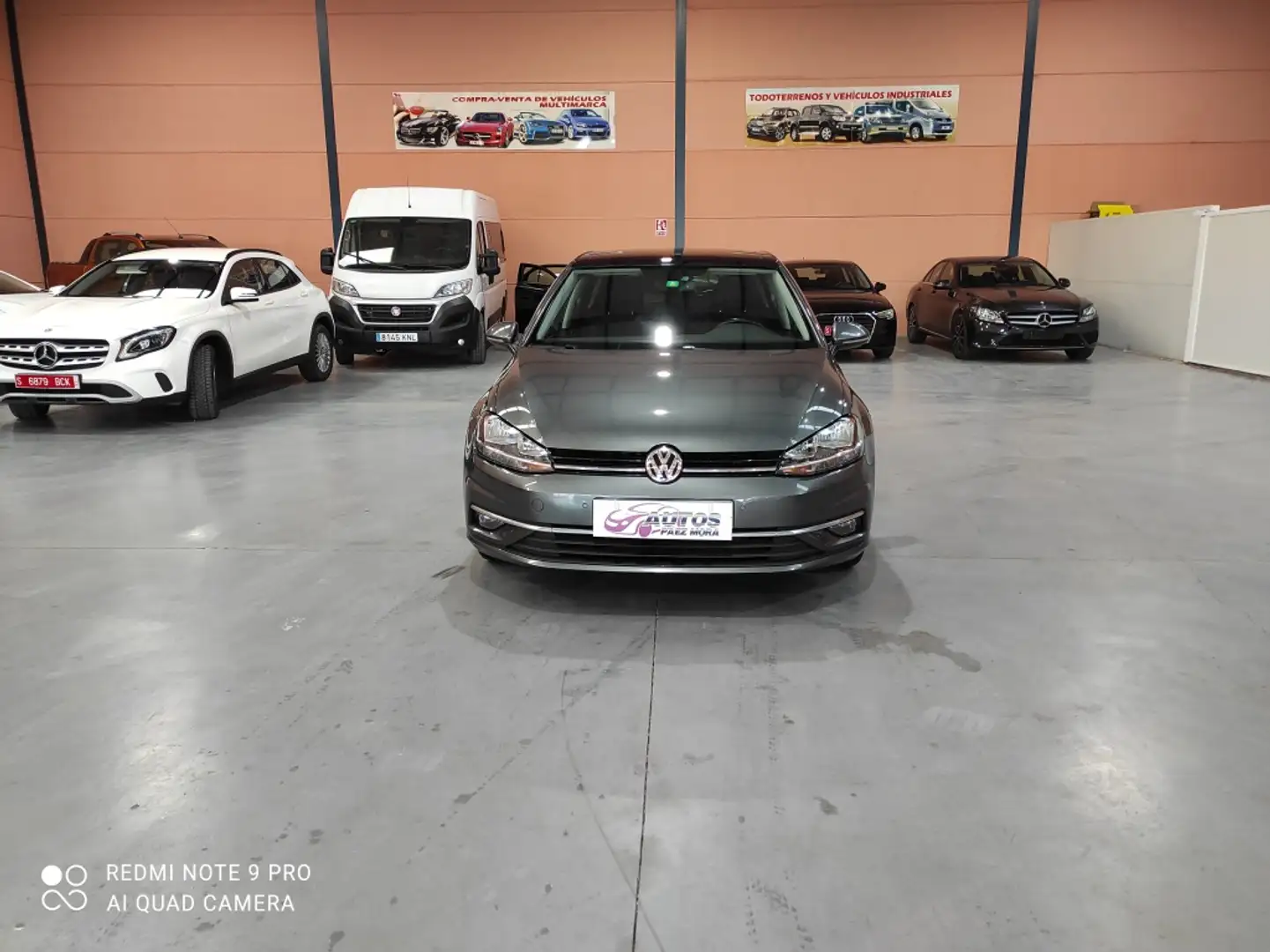 Volkswagen Golf 1.6TDI Business Edition 85kW Gris - 2