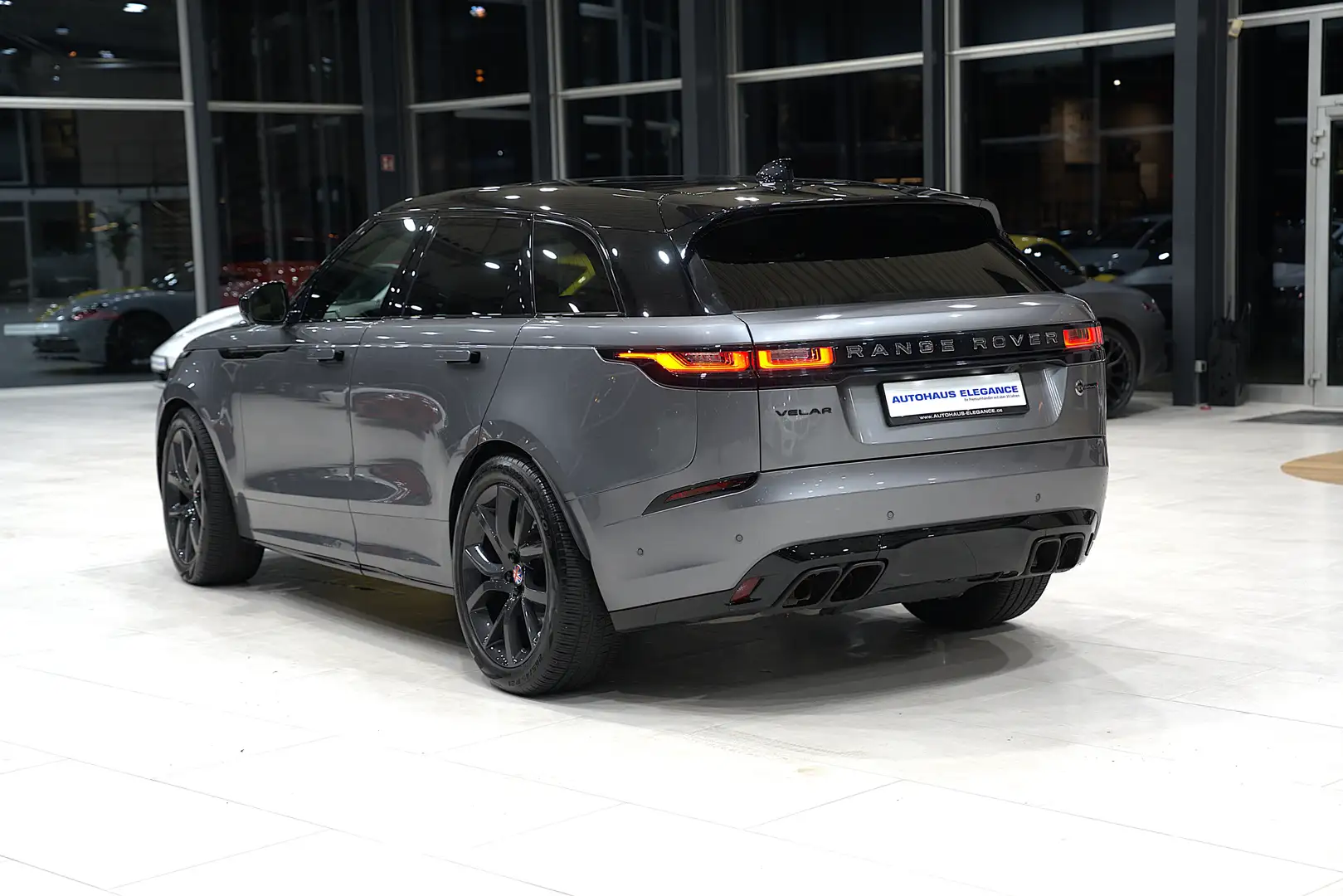 Land Rover Range Rover Velar SV Autobiography Dynamic Edition Grau - 2
