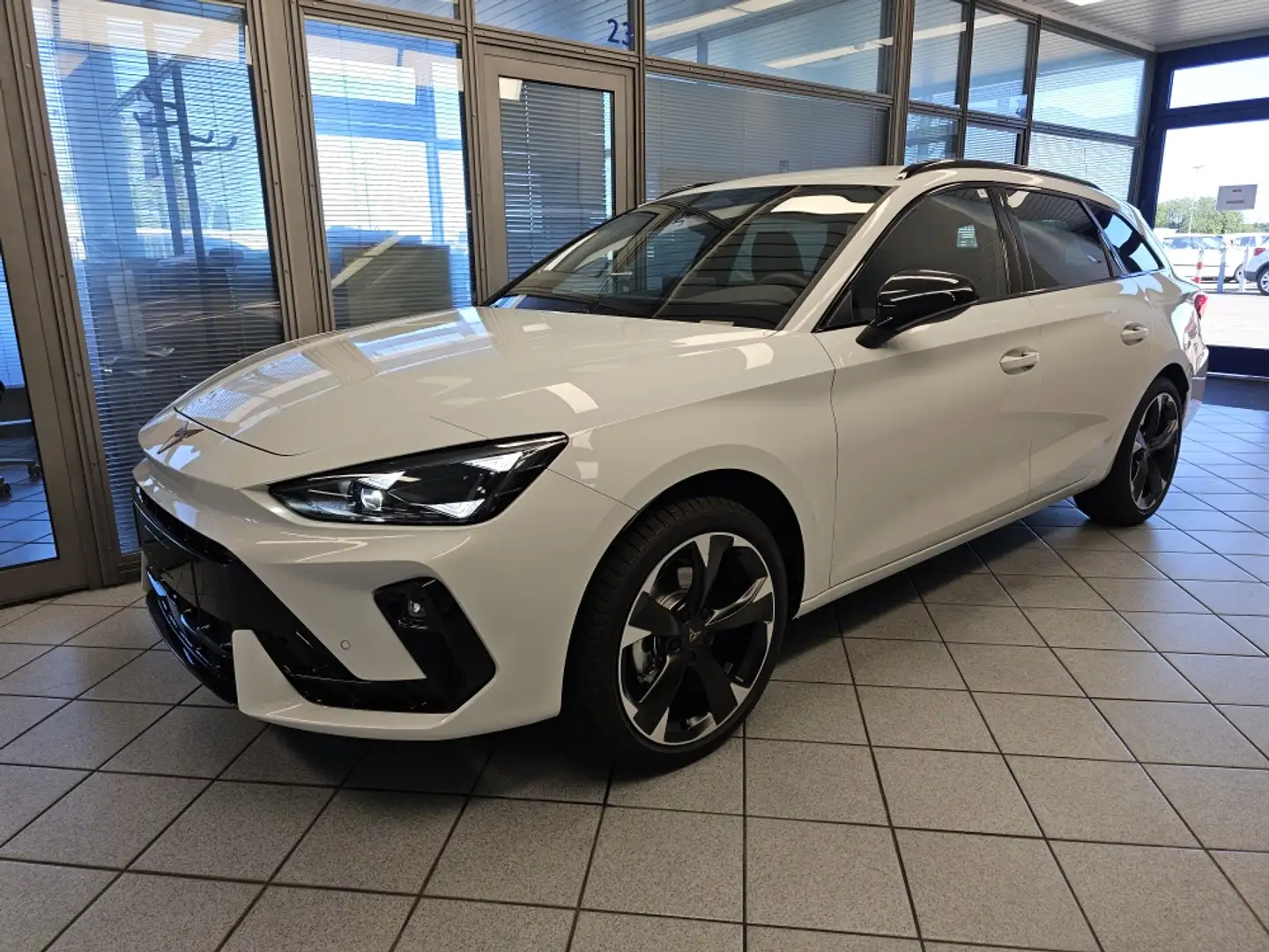 CUPRA Leon Matrix-LED,e-Heckkl.,AHK ankl Alb - 2