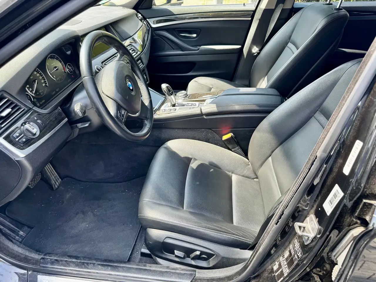 2015 BMW 520 5er Touring Diesel 520d Touring Aut. Luxury Line_N, photograph 12